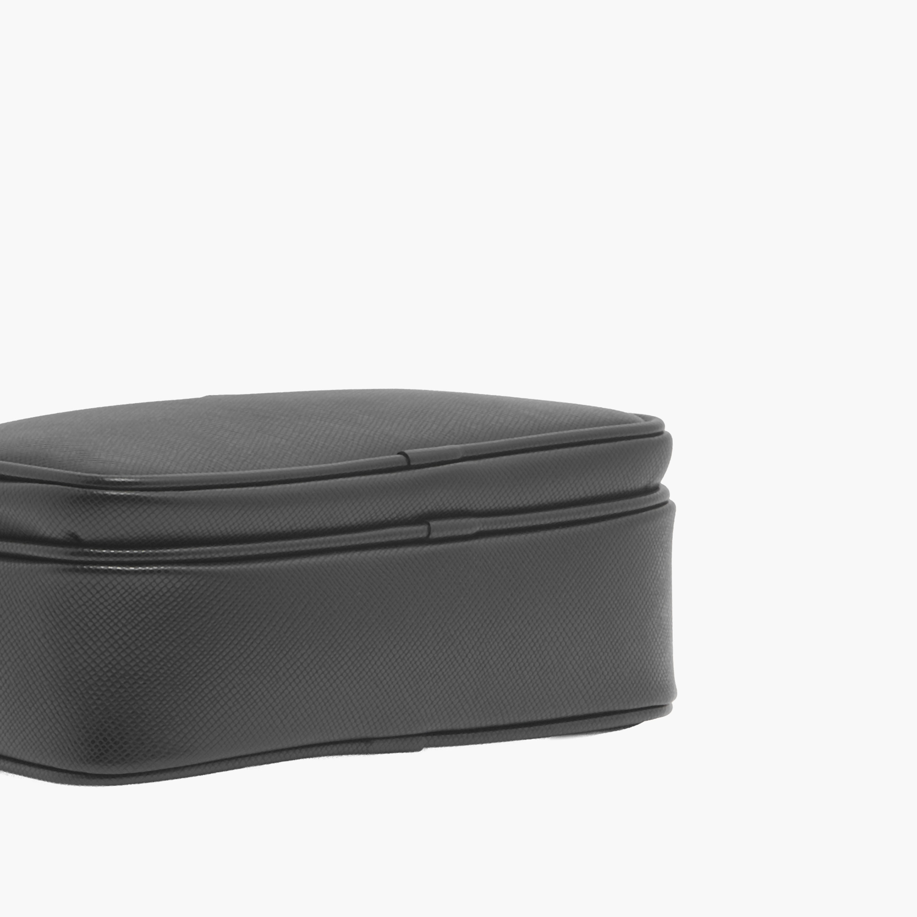 شنطة كروس بودي بحمالة كتف قابلة للفصل للرجال من دوتشيني-travel-accessories-image-7