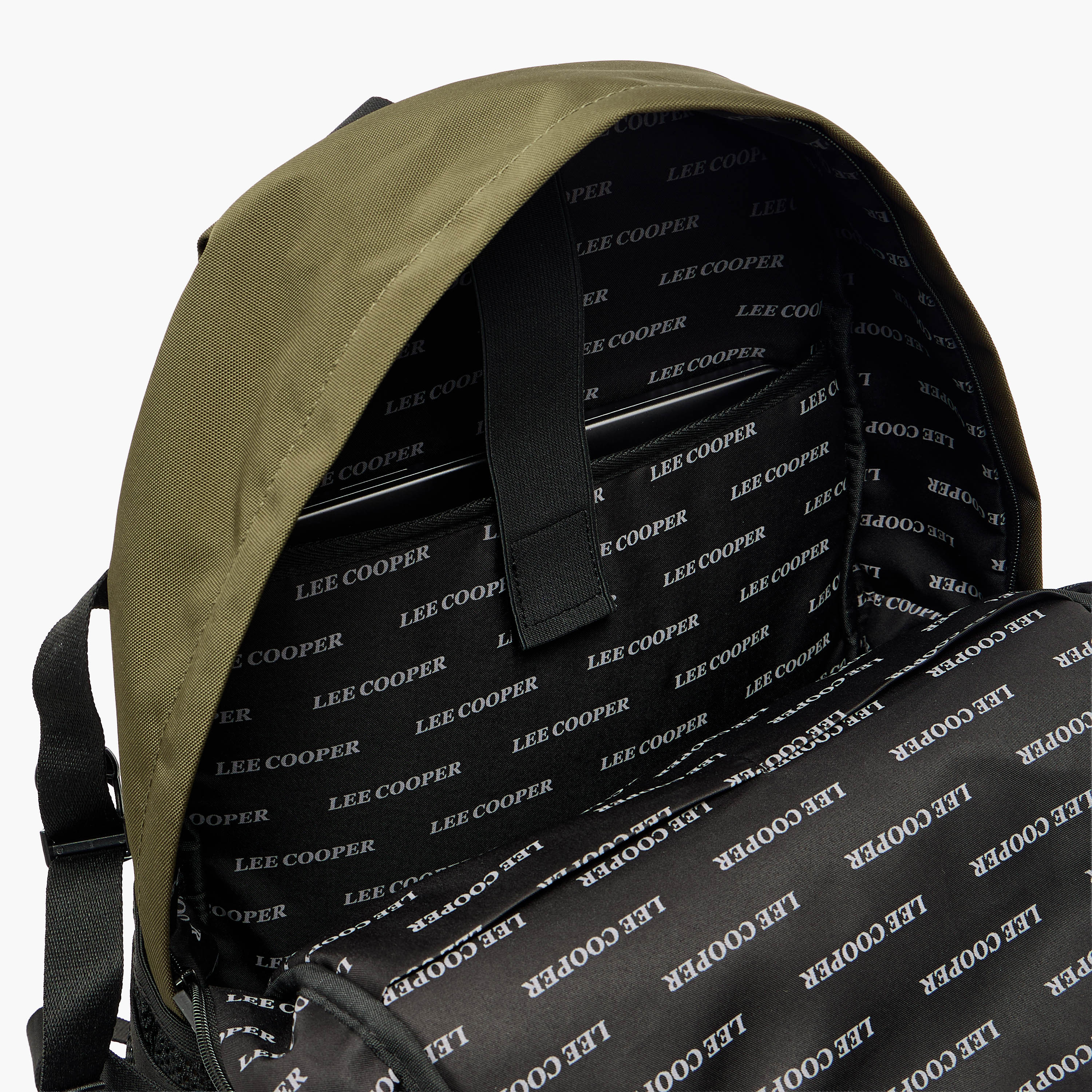 شنطة ظهر بحمالات كتف مبطنة للرجال من لي كوبر-men-bags-image-5