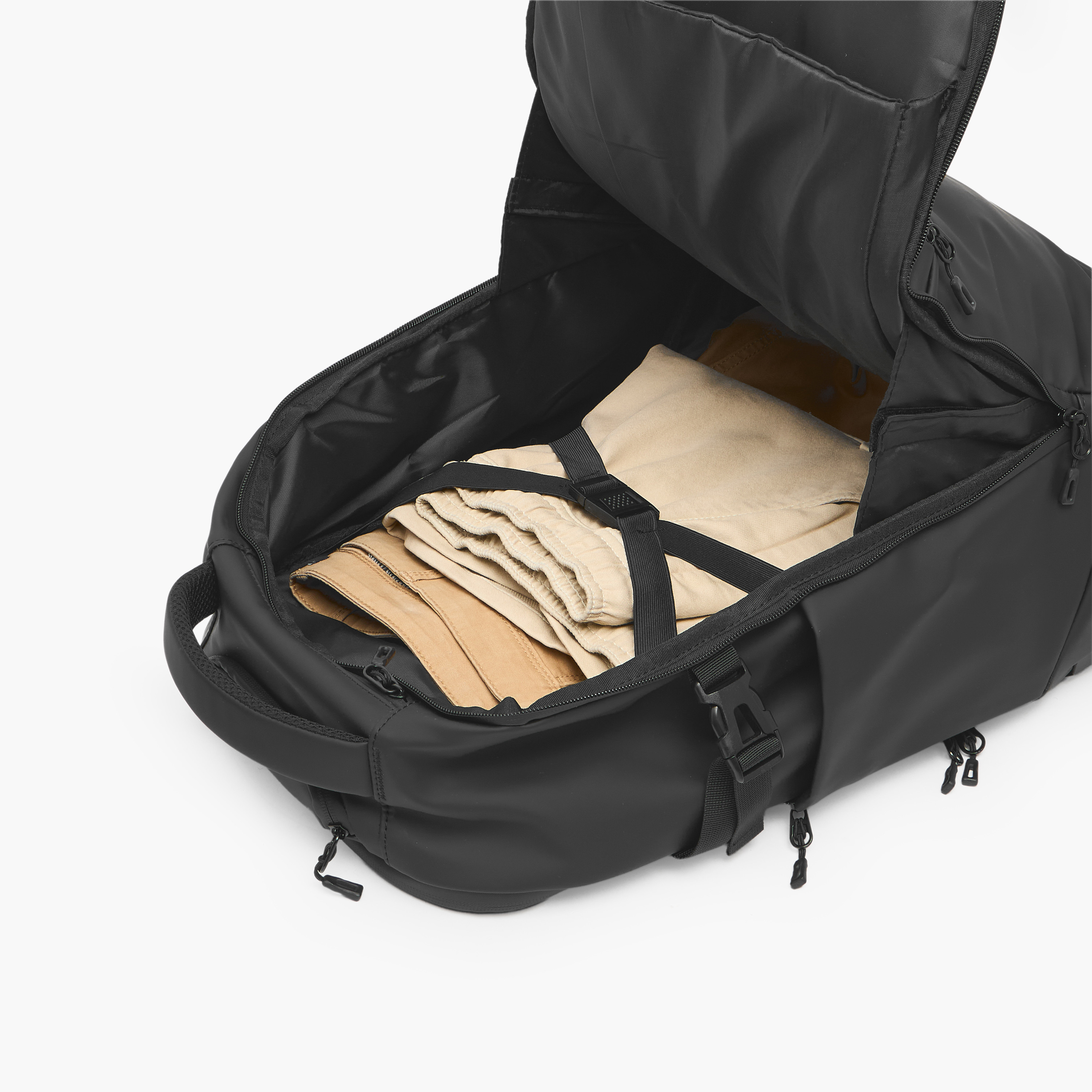 شنطة ظهر ترولي بولو كلوب بأحزمة قابلة للتعديل للرجال من دوتشيني-men-bags-image-13