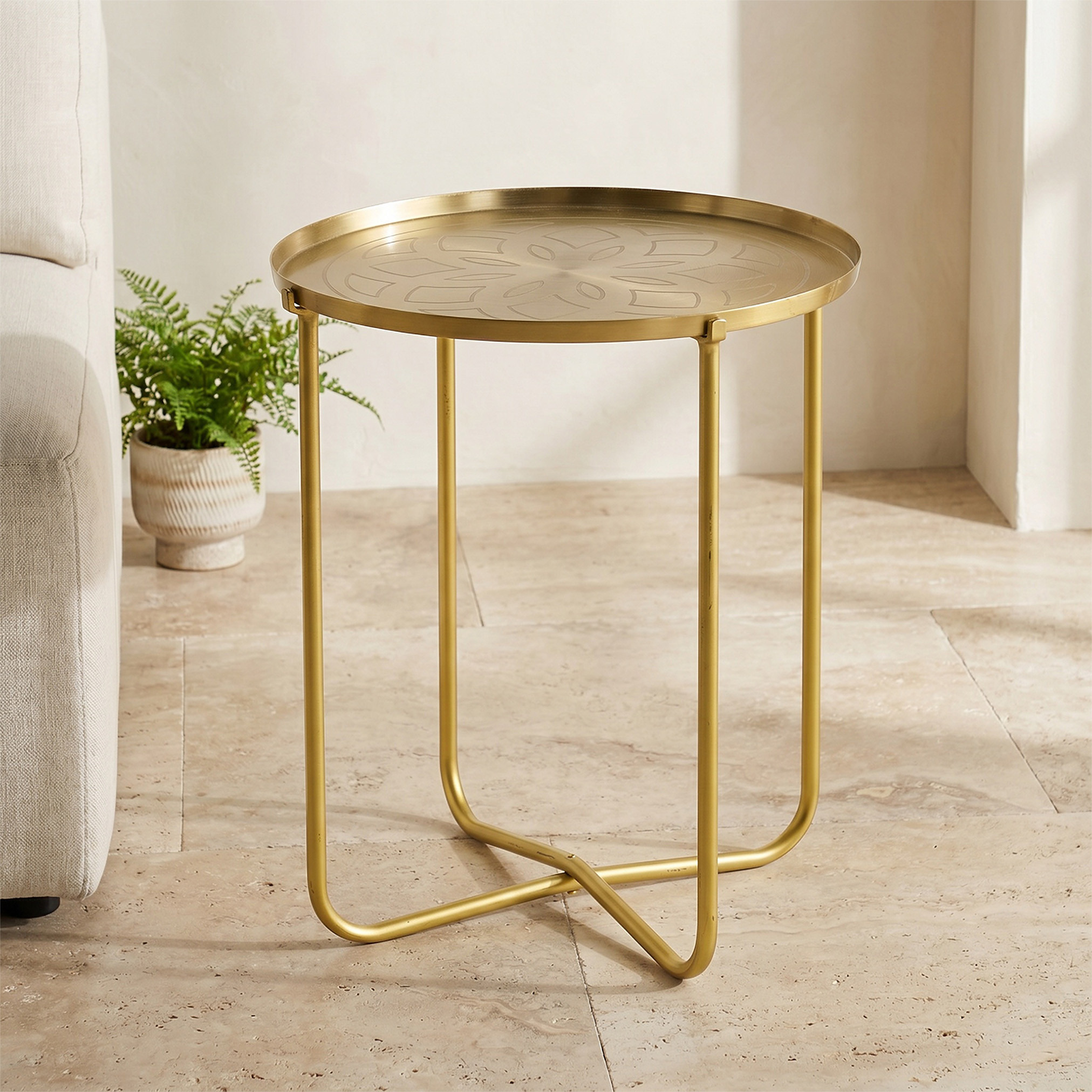 طاولة معدنية مغربية مزينة - 45x42 سم-furniture-livingroom-sideandendtables-image-1