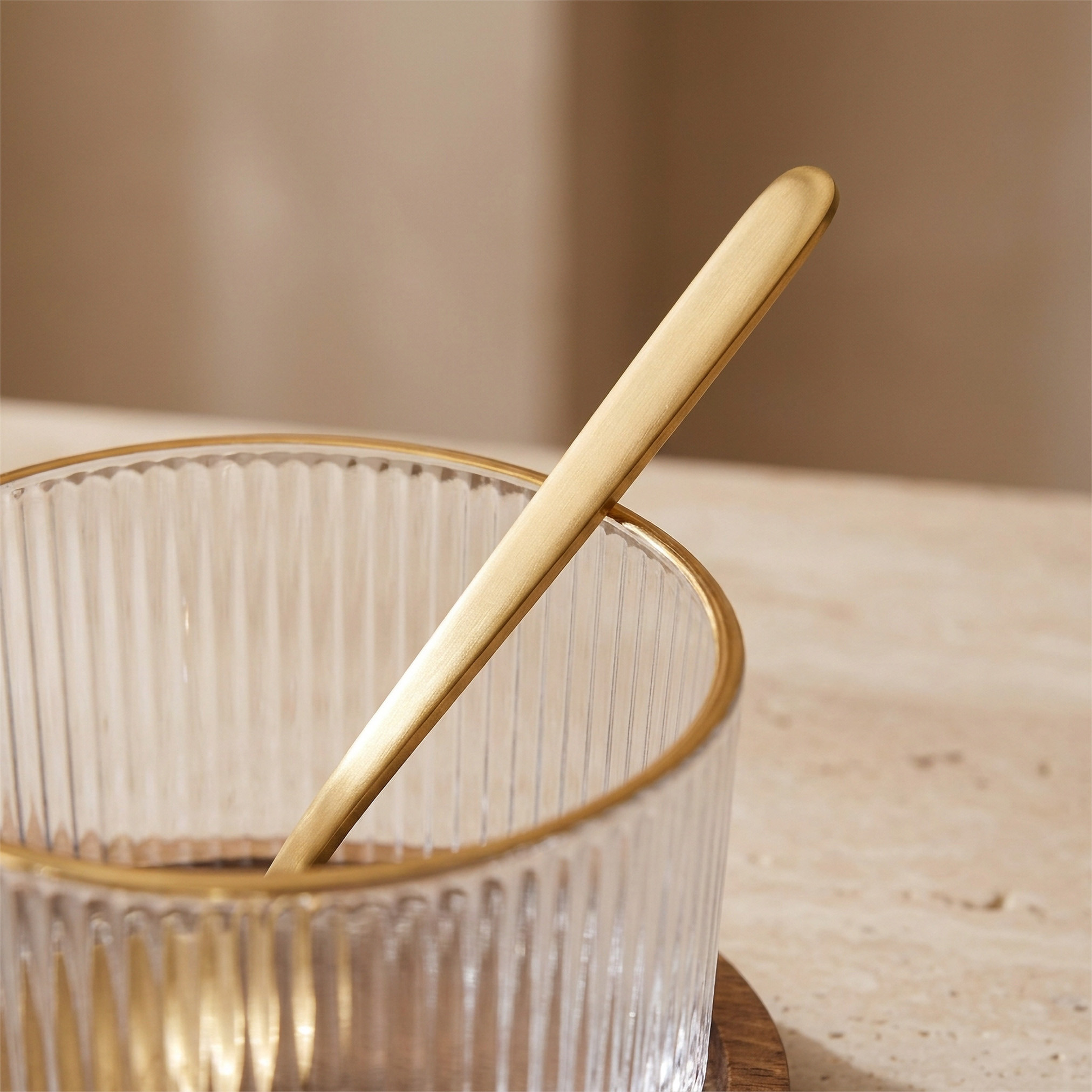 طقم أوعية زجاجية مخططة مع ملعقة وصينية من خشب الأكاسيا من رُوى - قطعتين-household-dining-serveware-servingtrays-image-3