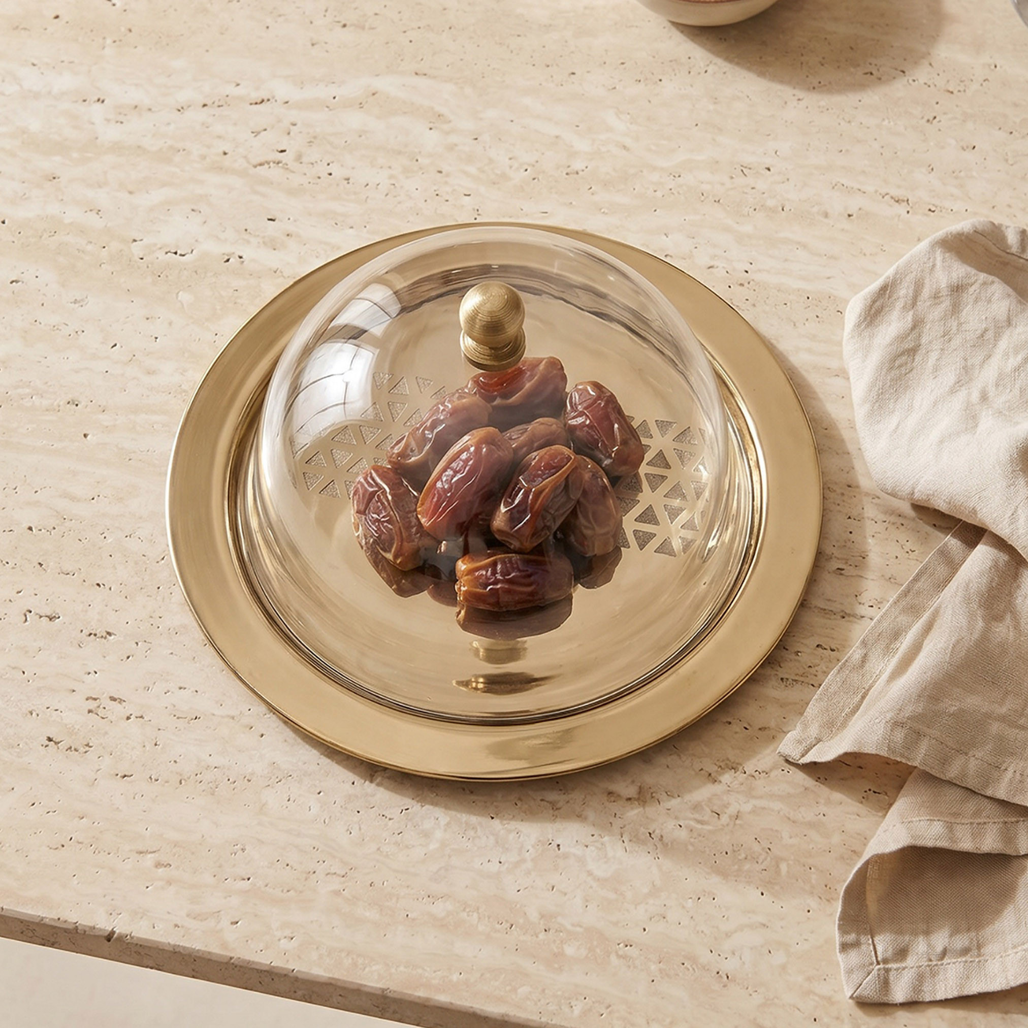 Geo Date Plate with Dome Lid - 17 cms-household-dining-serveware-servingplatters-image-1