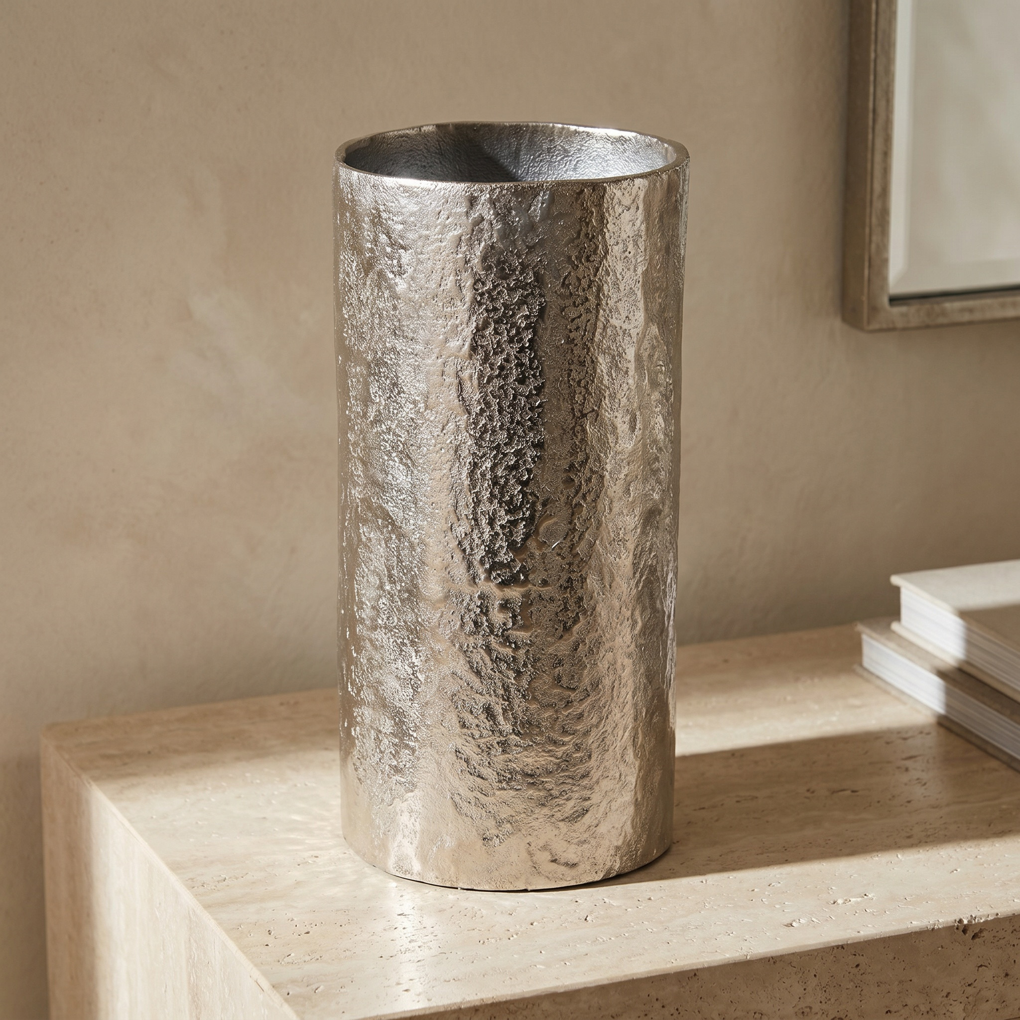 مزهرية أسطوانية للديكور - 15x30 سم-household-decor-vasesandbowls-image-1