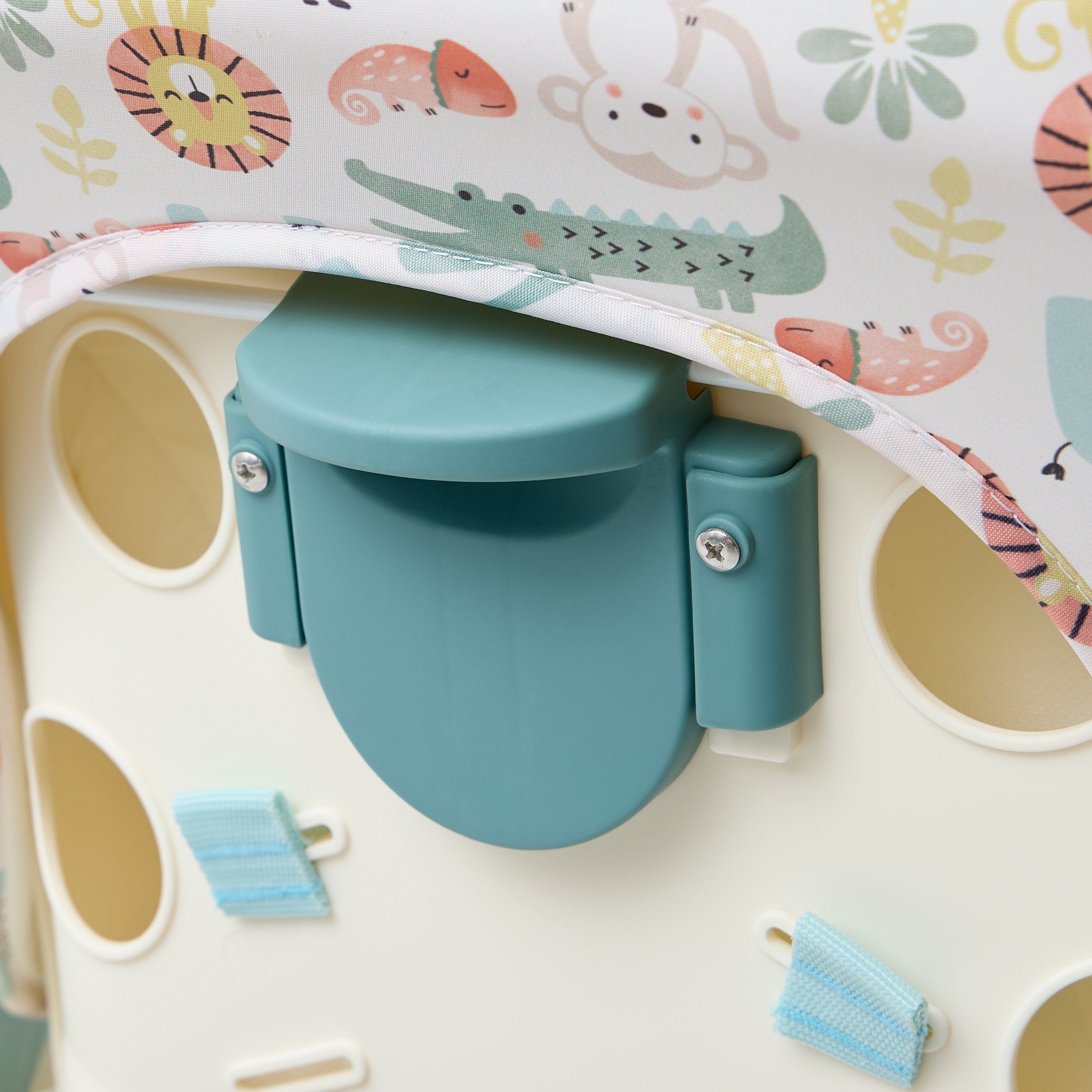 Juniors High Chair with Removable Tray-baby-feeding-highchairsandboosters-image-24