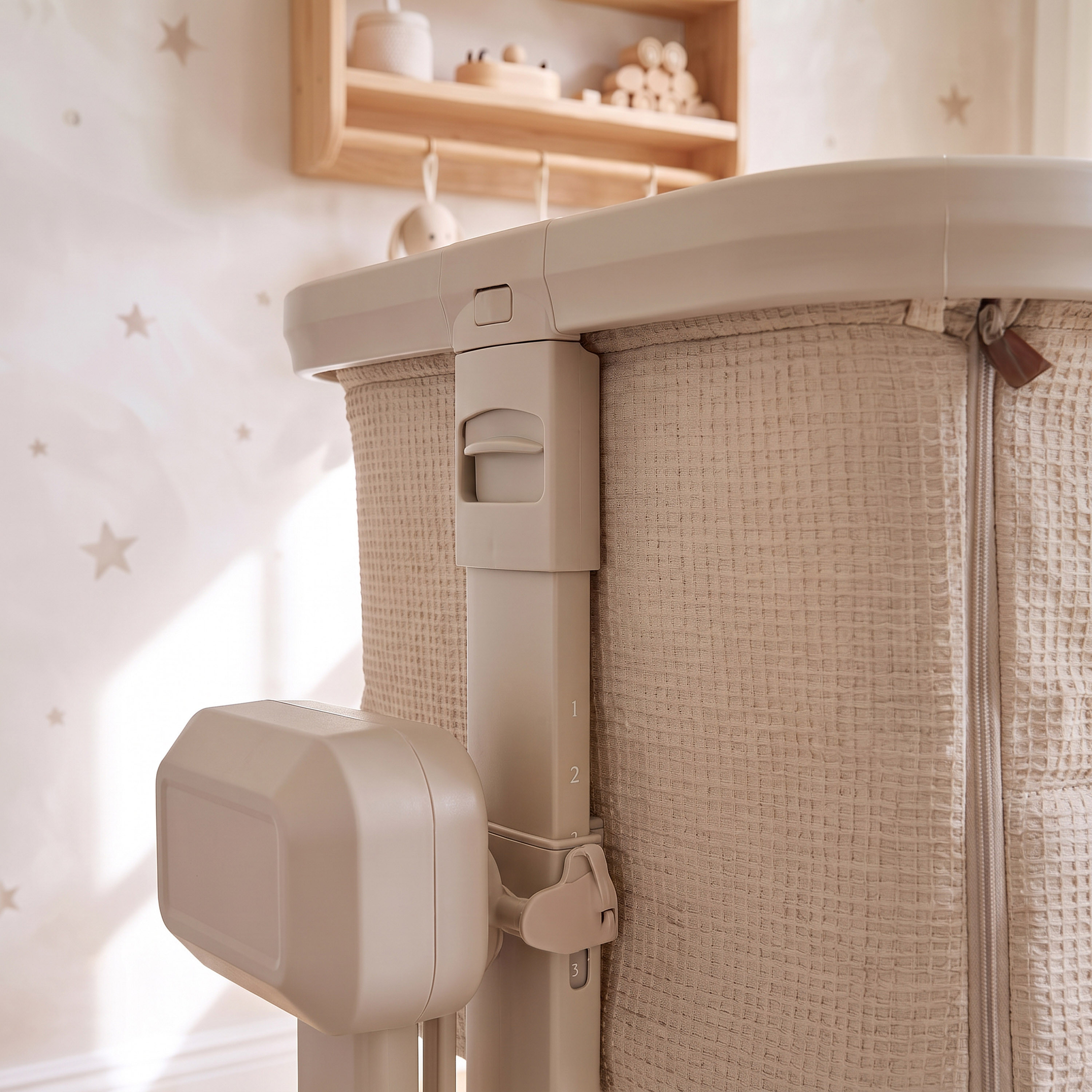 Giggles Zeus Auto Swing Bassinet-baby-nursery-furniture-cribsandbeds-bassinets-image-8