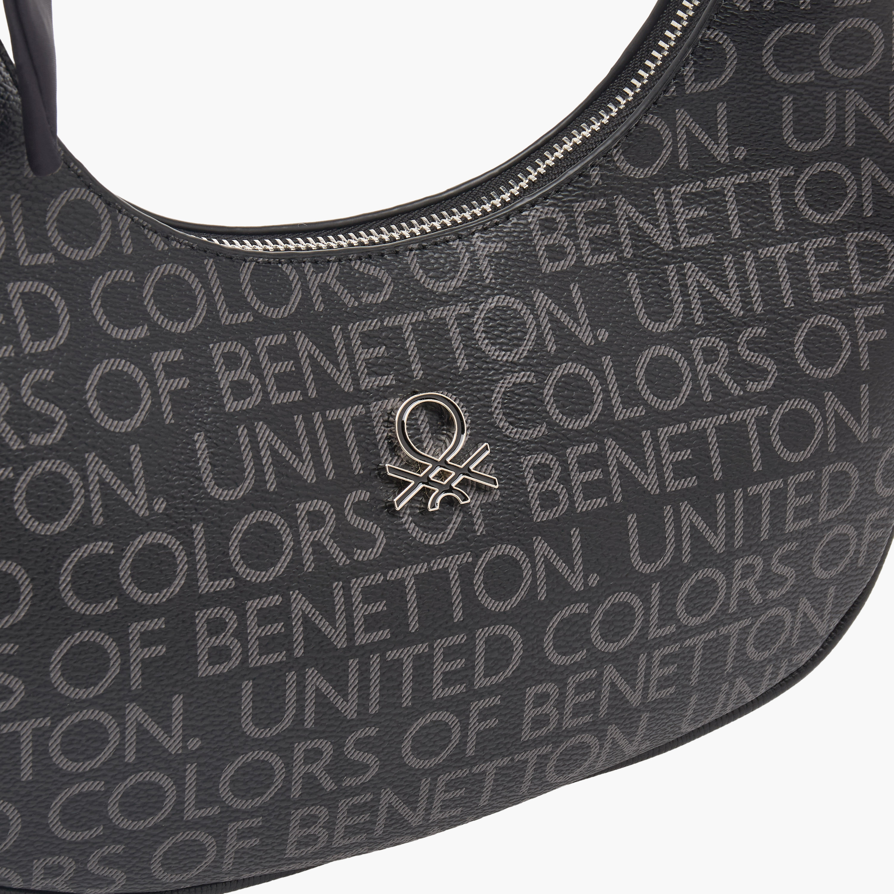 شنطة باجيت بحمالة قابلة للتعديل وزينة شرابة من يونايتد كلرز أوف بينيتون-women-bagsandwallets-handbags-image-5