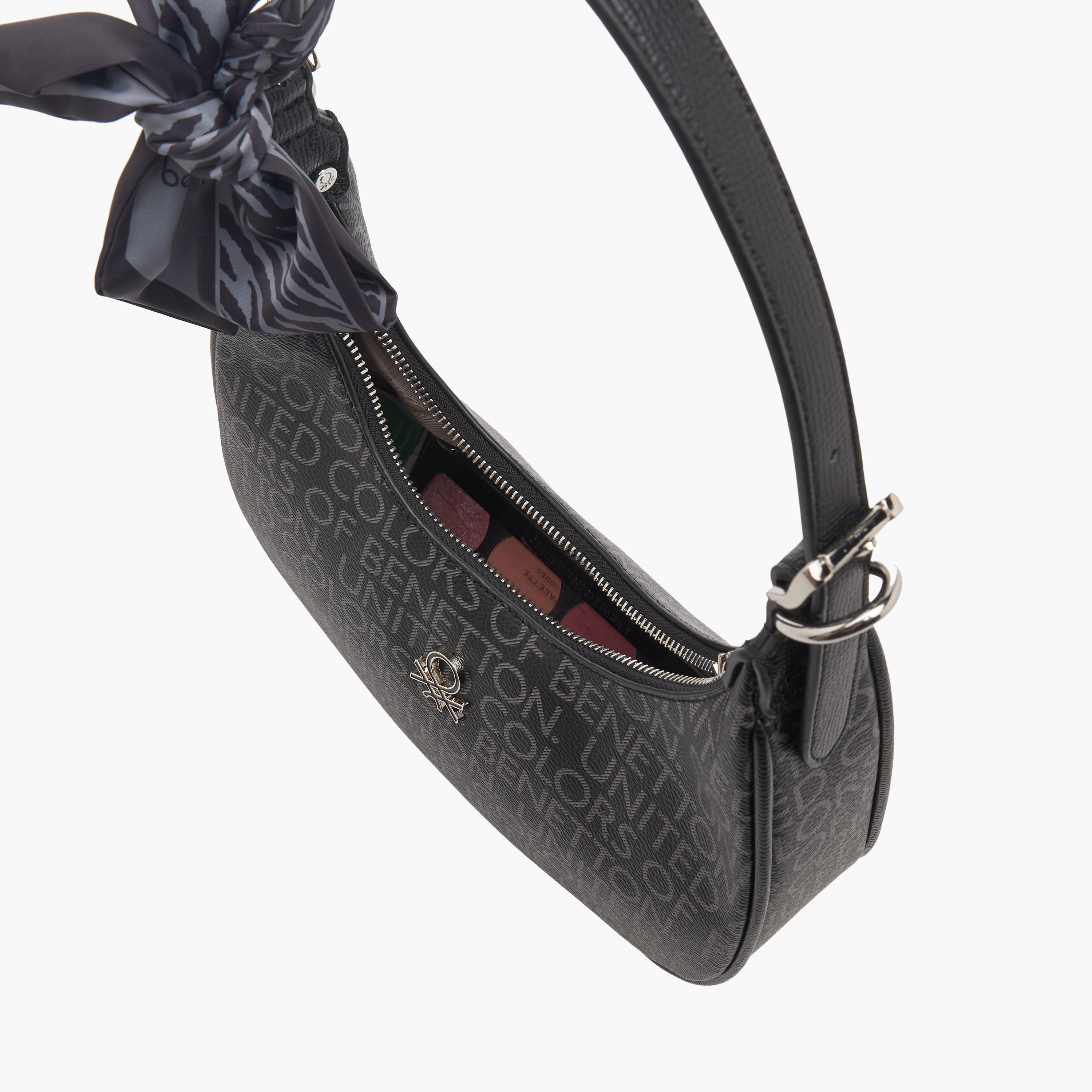 شنطة باجيت بحمالة قابلة للتعديل وزينة شرابة من يونايتد كلرز أوف بينيتون-women-bagsandwallets-handbags-image-9