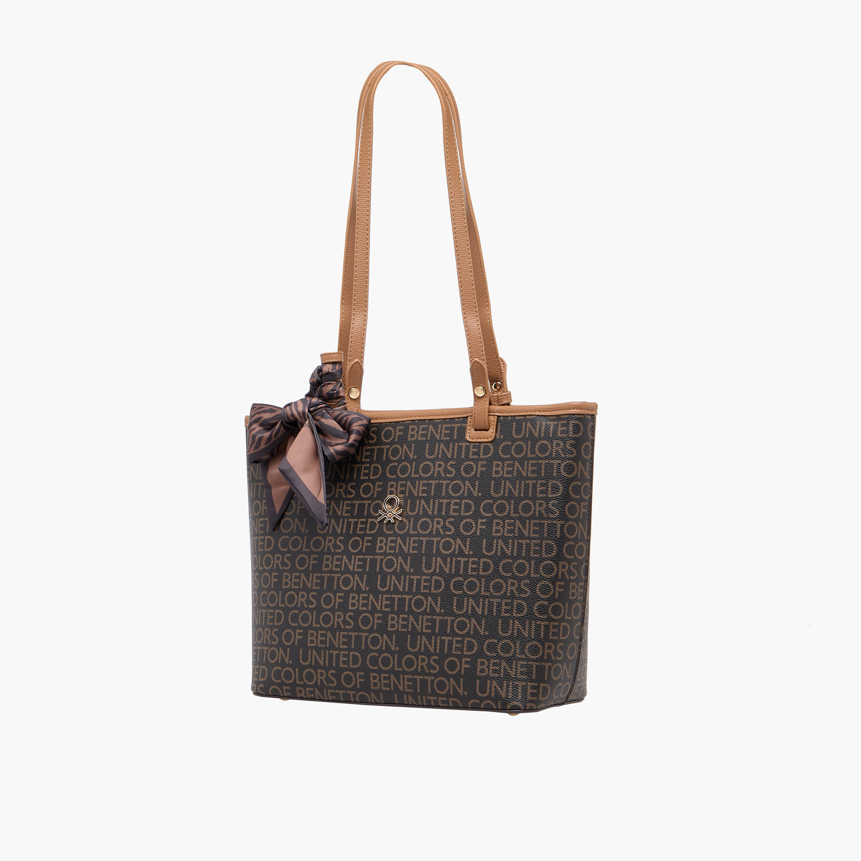شنطة توتي مونوجرام مع زينة وشاح من يونايتد كولورز أوف بينيتون-women-bagsandwallets-handbags-image-3