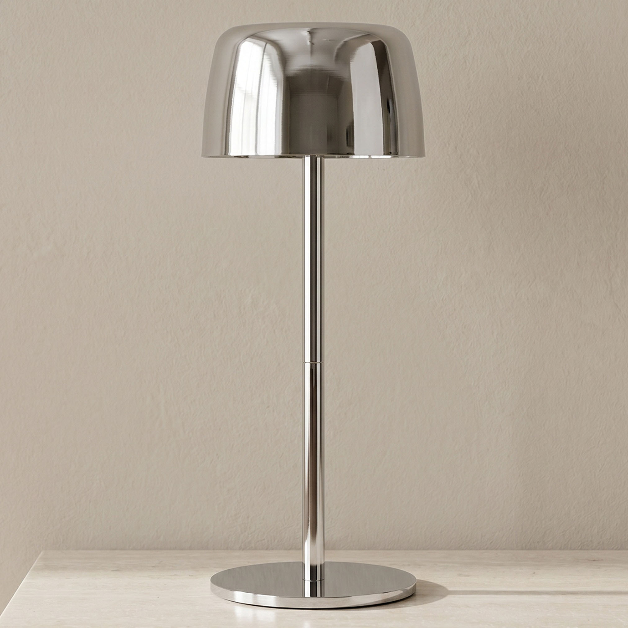 مصباح طاولة بإضاءة إل إي دي قابل لإعادة الشحن - 9x25 سم-household-lighting-tableanddesklamps-image-1