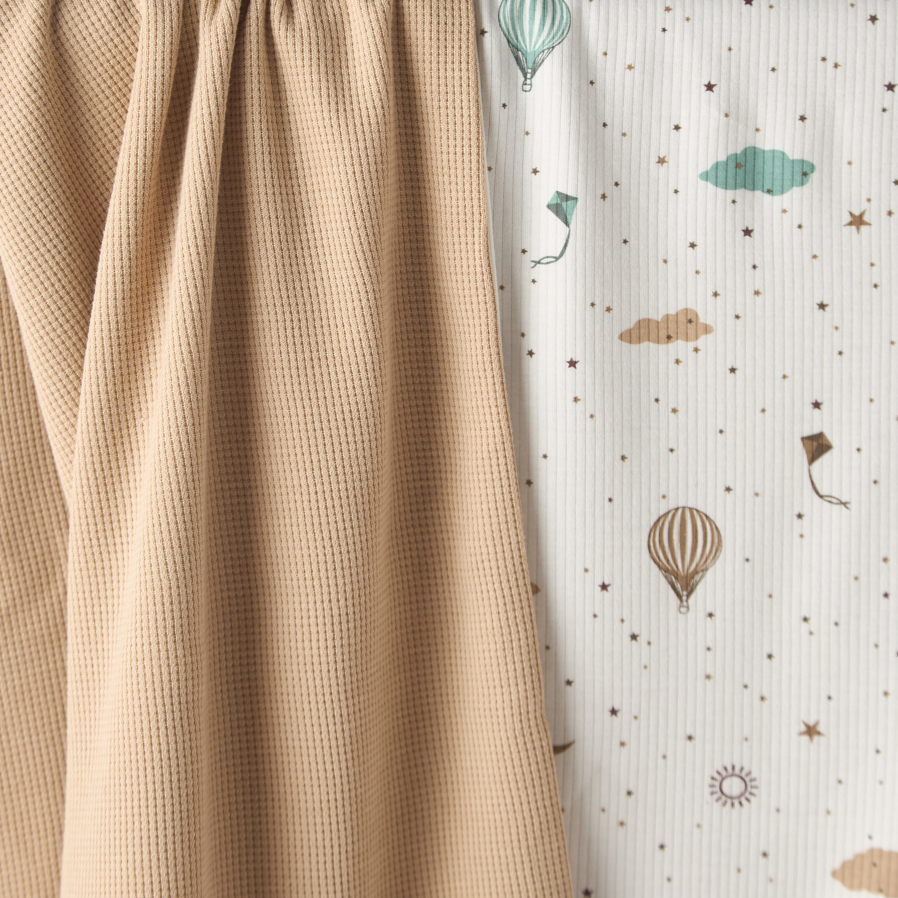 Juniors Cotton Hot Air Balloon Print Receiving Blanket-baby-nursery-blanketsandswaddles-receivingblankets-image-4