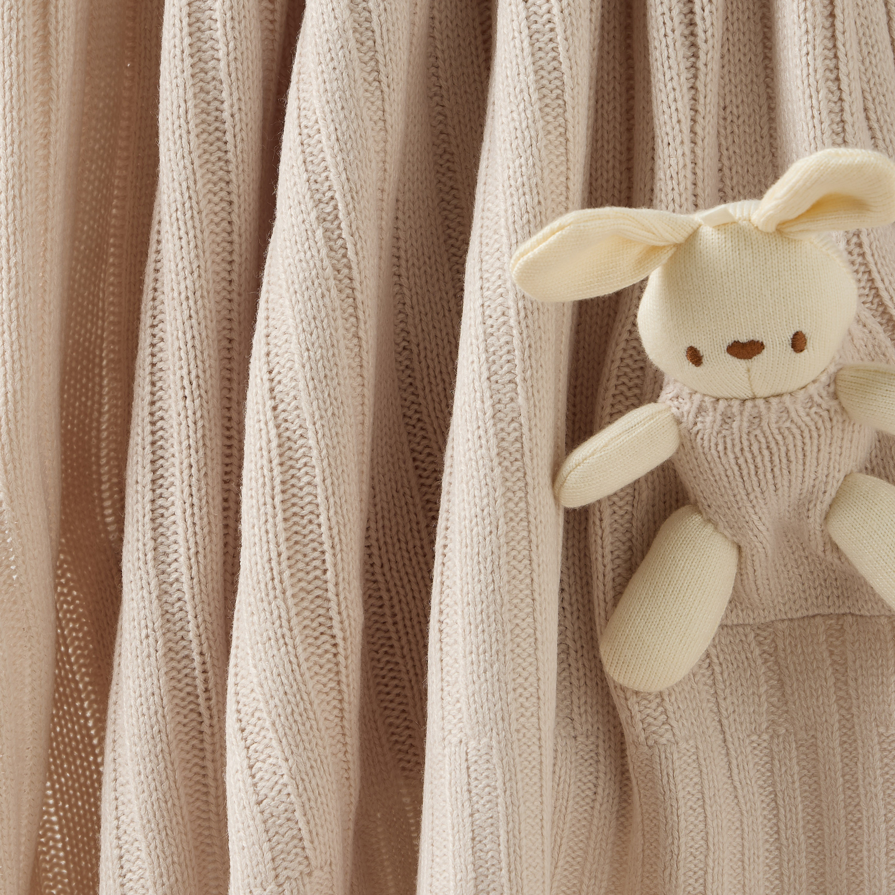 Giggles Ribbed Bunny Applique Blanket - 80x100 cm-baby-nursery-blanketsandswaddles-receivingblankets-image-4