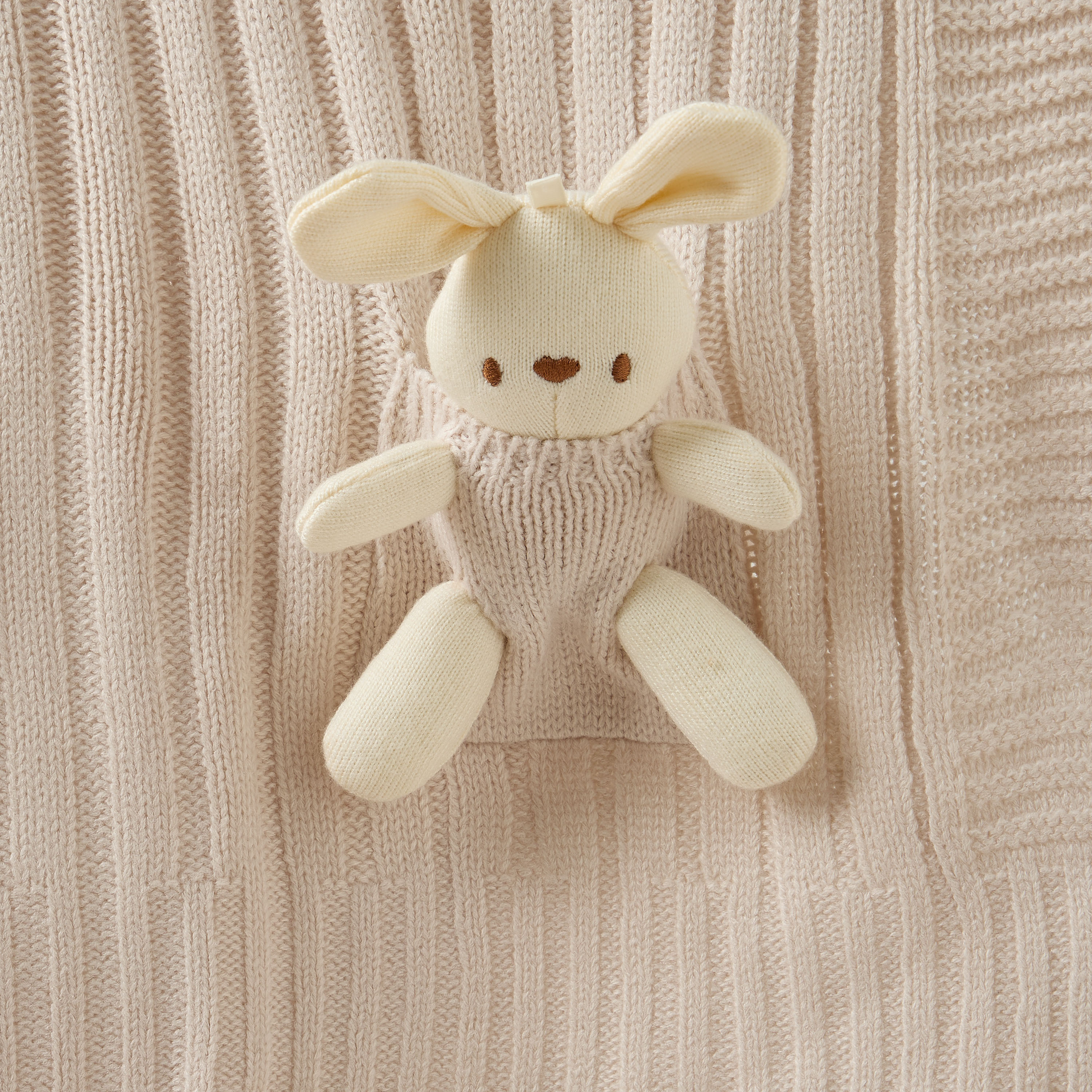 Giggles Ribbed Bunny Applique Blanket - 80x100 cm-baby-nursery-blanketsandswaddles-receivingblankets-image-5