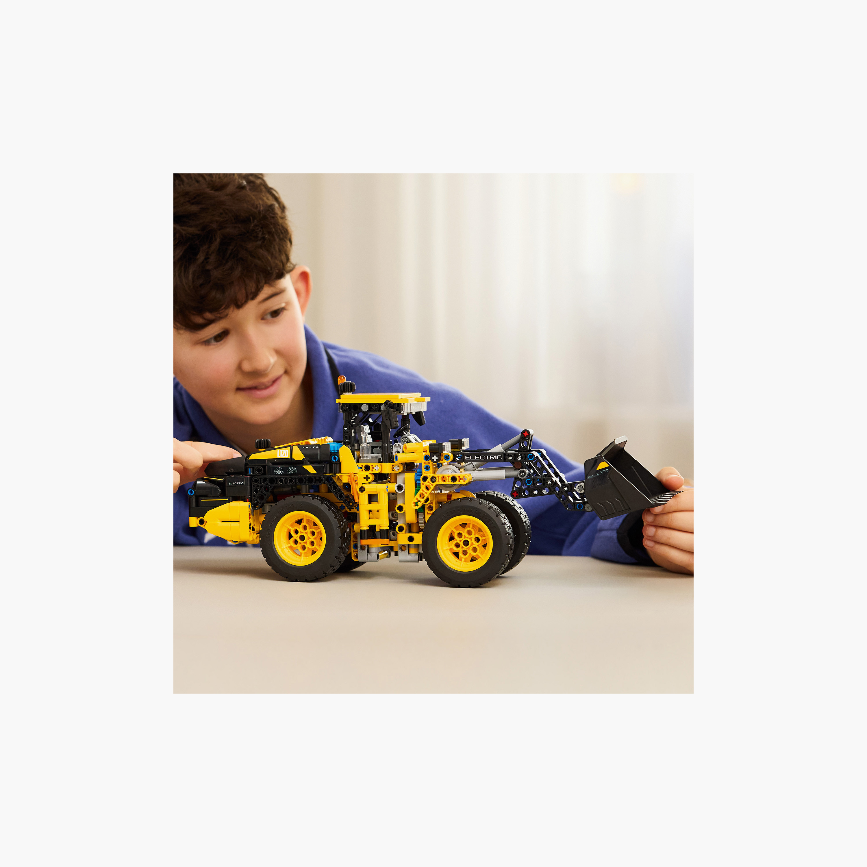 Lego Volvo Electric Wheel Loader Construction Building Toy-toys-buildingblocks-blocks-image-5