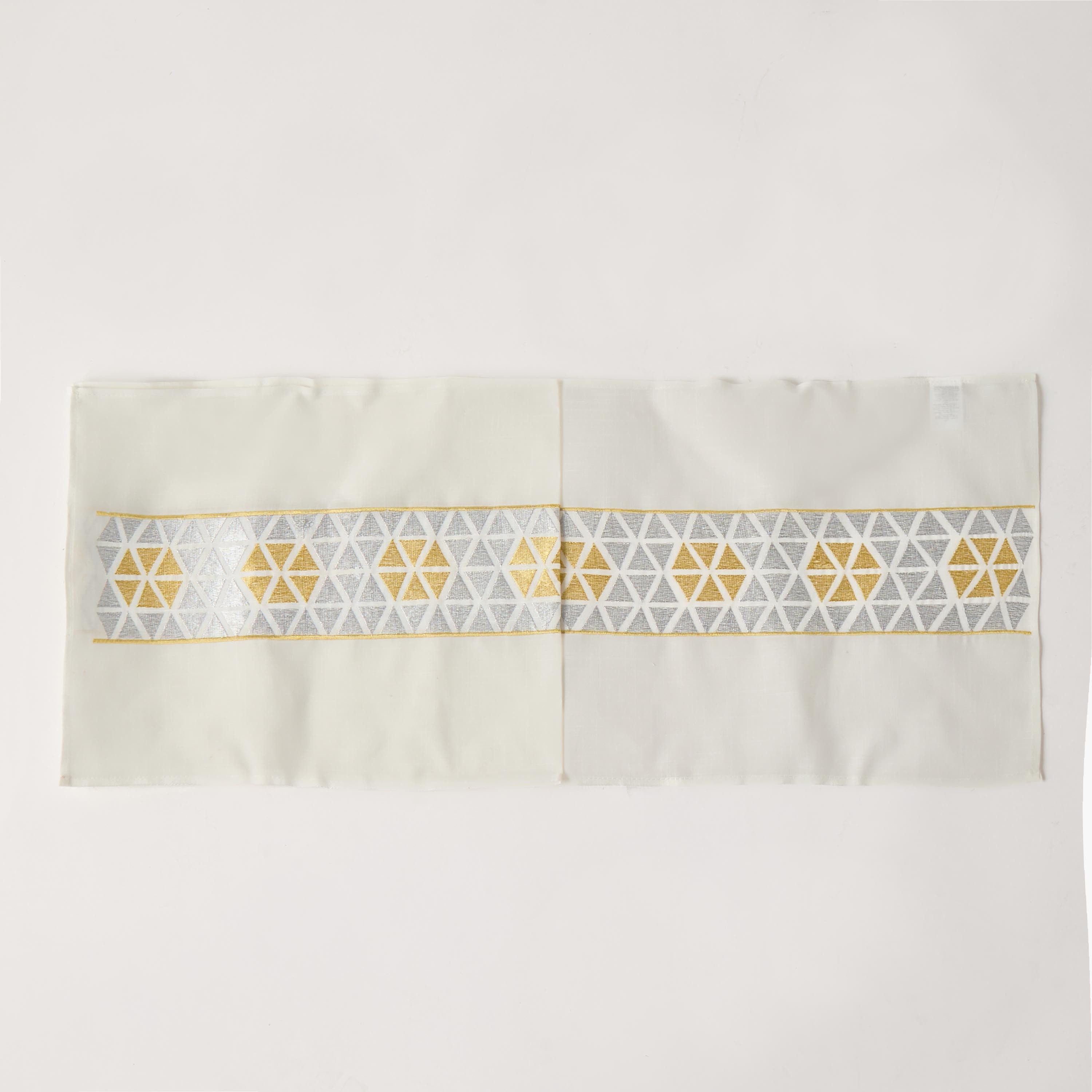 مفرش طاولة بتطريز هندسي - 180 سم-household-dining-tablelinen-runnersandtablecovers-image-1