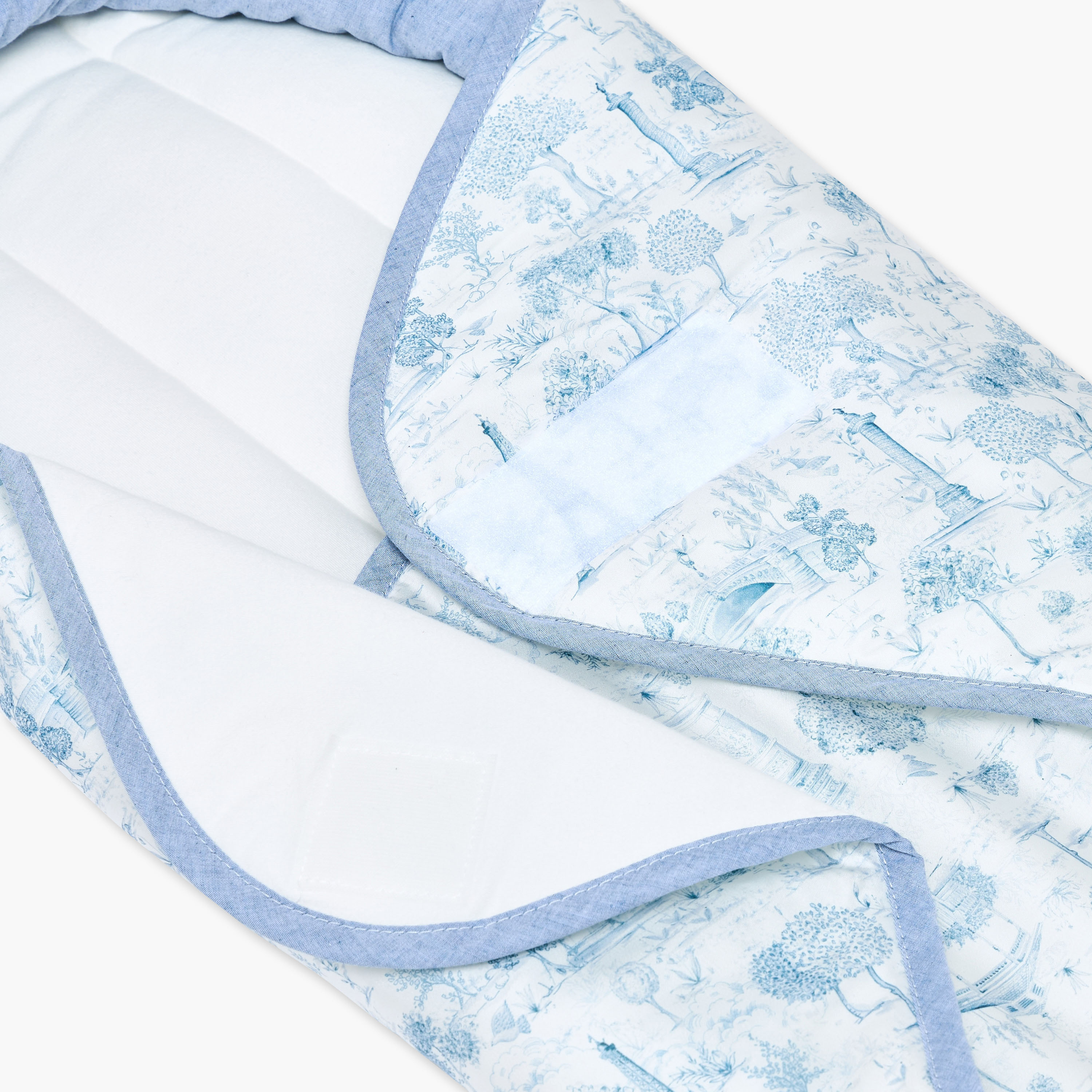 غطاء تقميط بطبعات من جيجلز-baby-nursery-babybedding-image-7