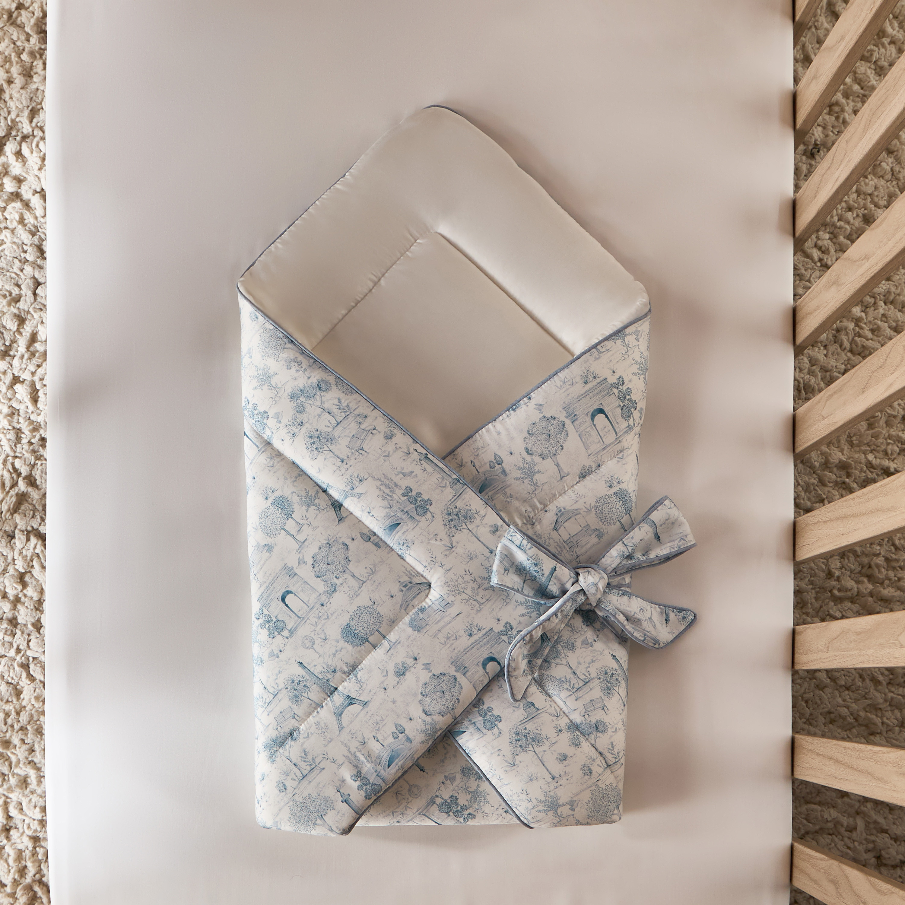 Giggles Printed Baby Nest with Bow-baby-nursery-babybedding-image-1