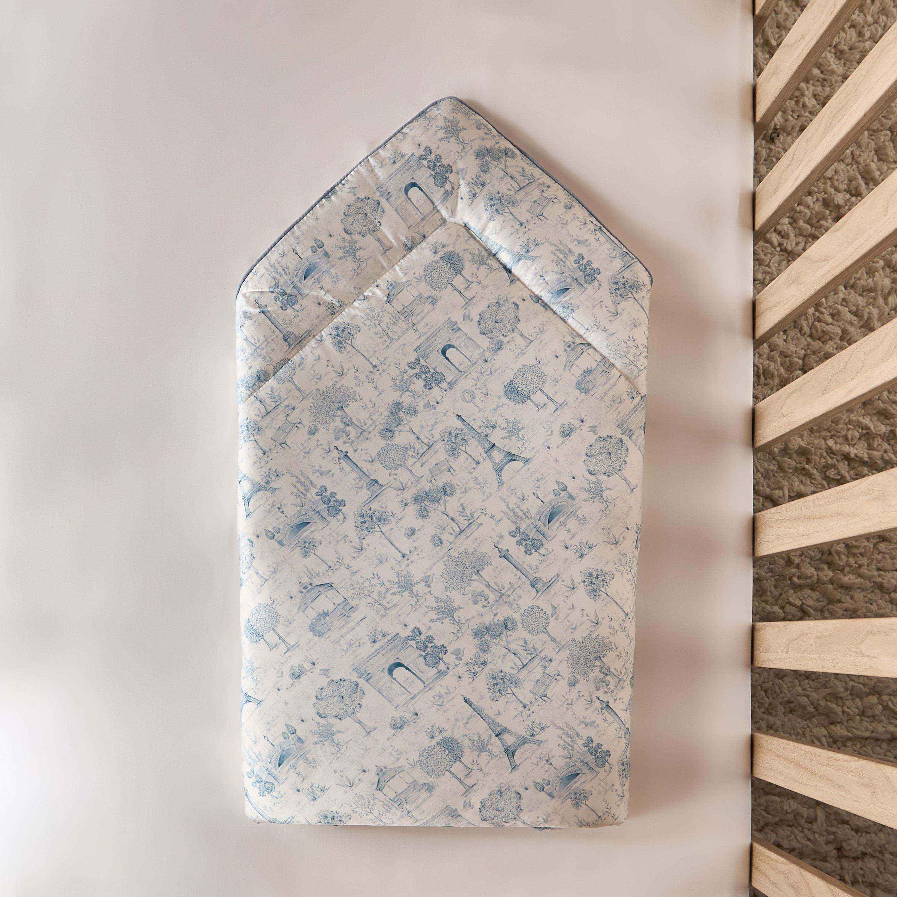 Giggles Printed Baby Nest with Bow-baby-nursery-babybedding-image-2