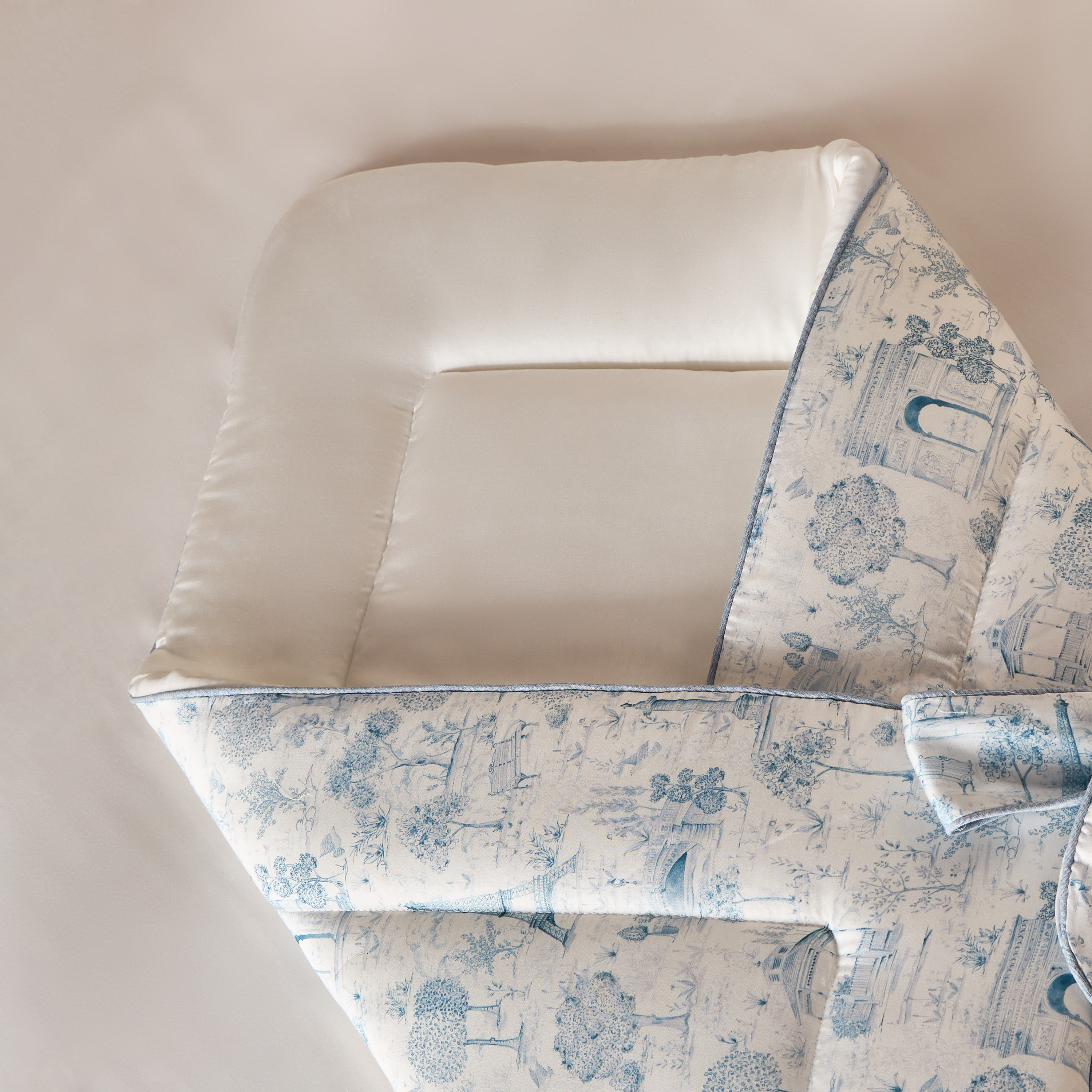 Giggles Printed Baby Nest with Bow-baby-nursery-babybedding-image-4