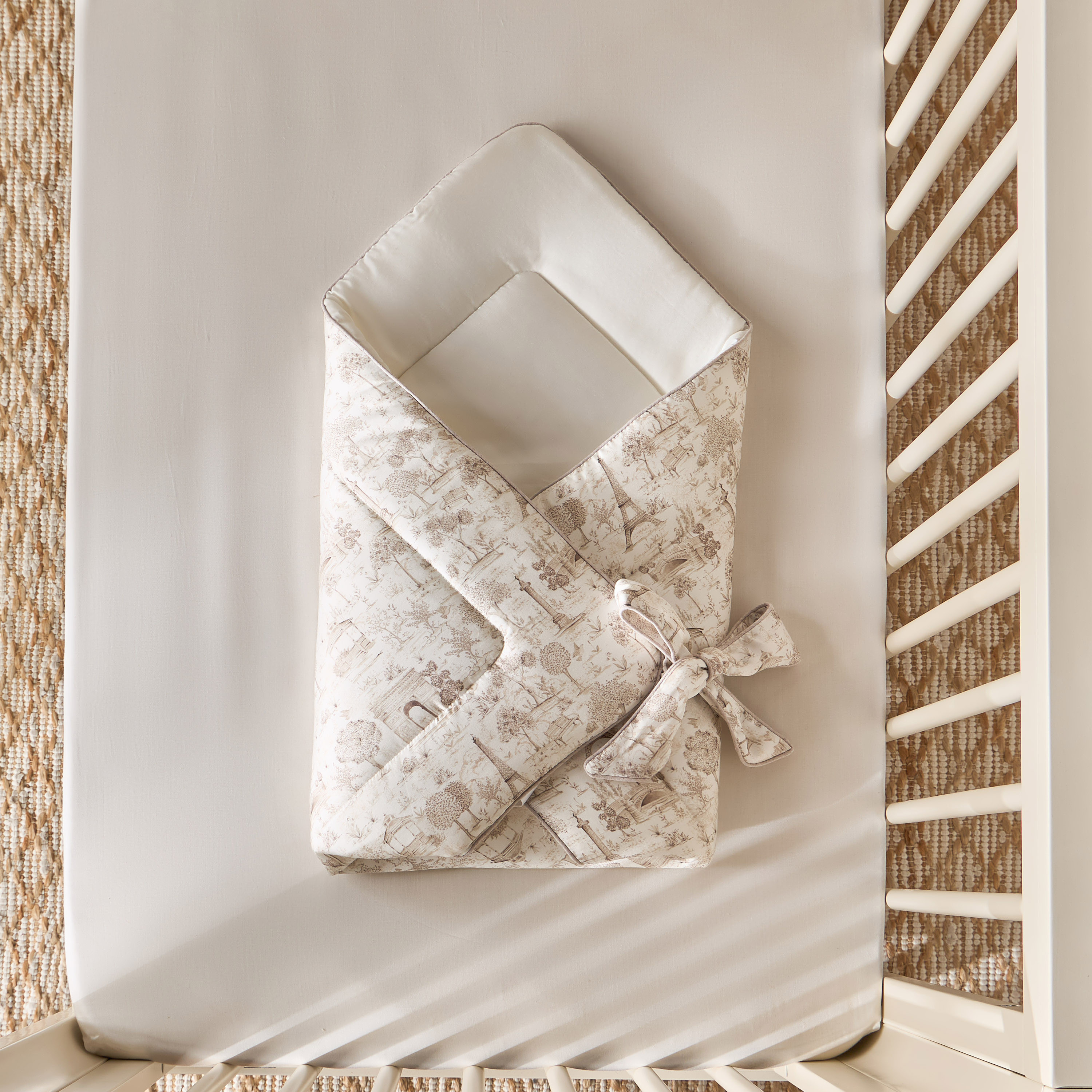 Giggles Printed Baby Nest with Bow-baby-nursery-babybedding-image-1