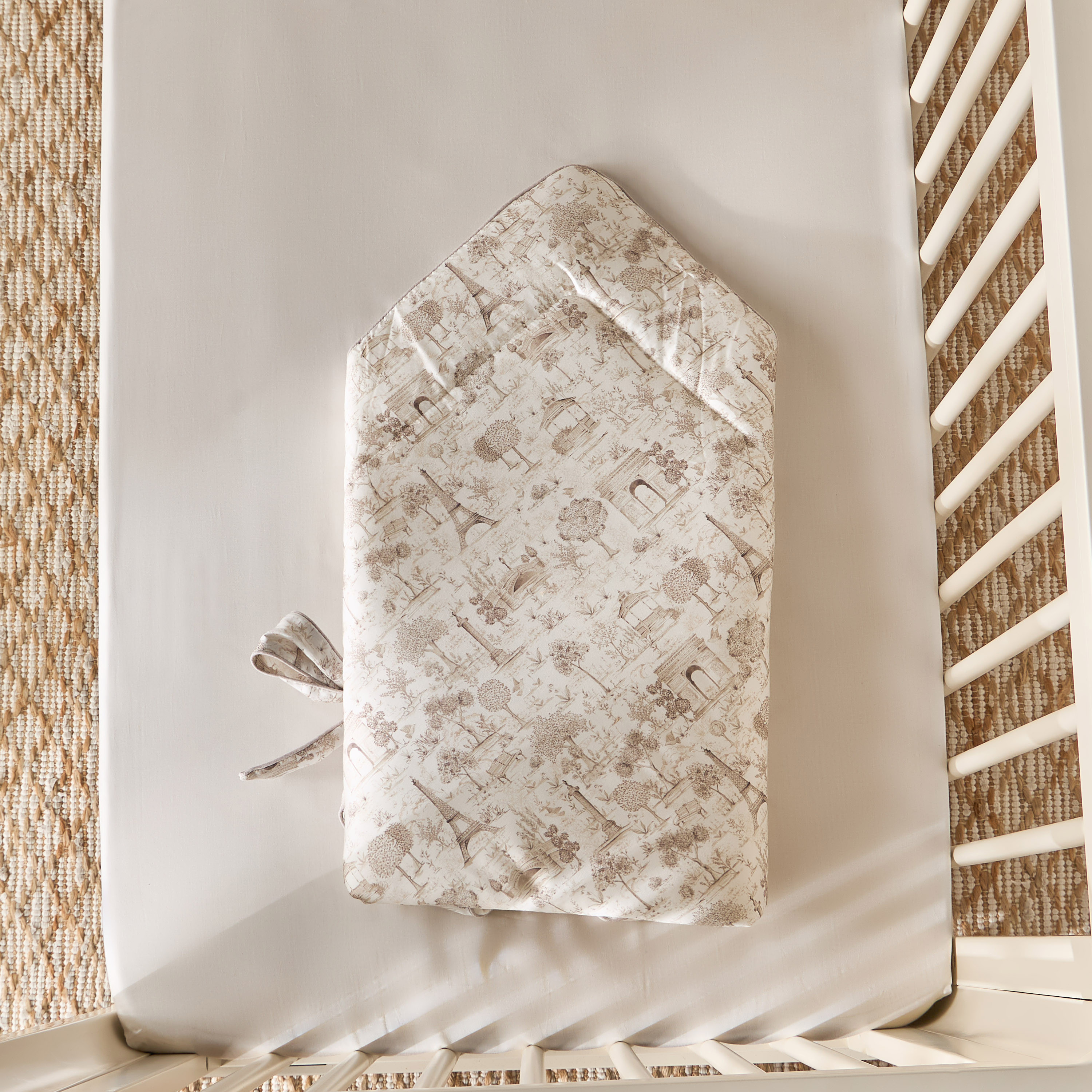 Giggles Printed Baby Nest with Bow-baby-nursery-babybedding-image-2