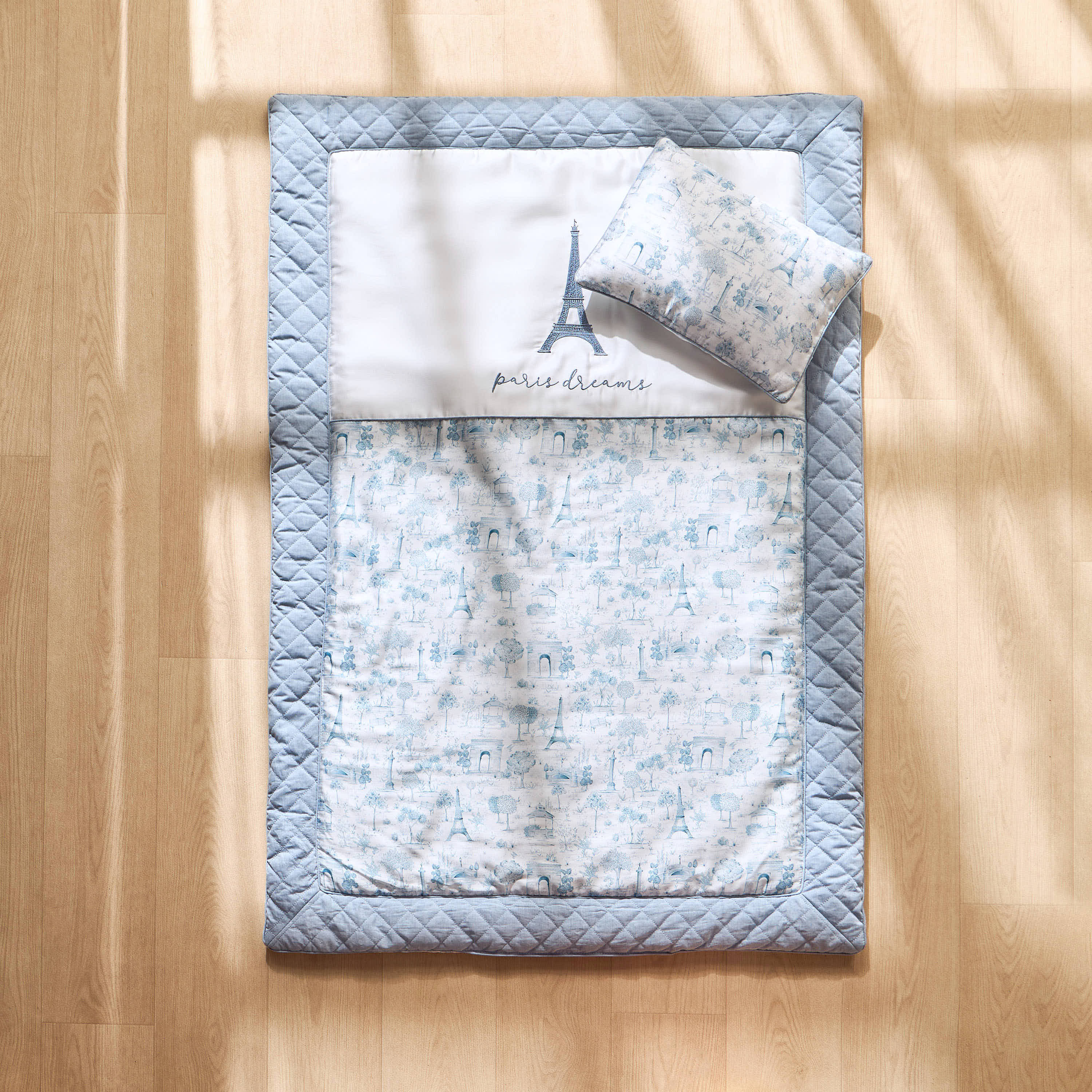 Giggles 2-Piece Paris Print Comforter and Pillow Set-baby-nursery-babybedding-image-4