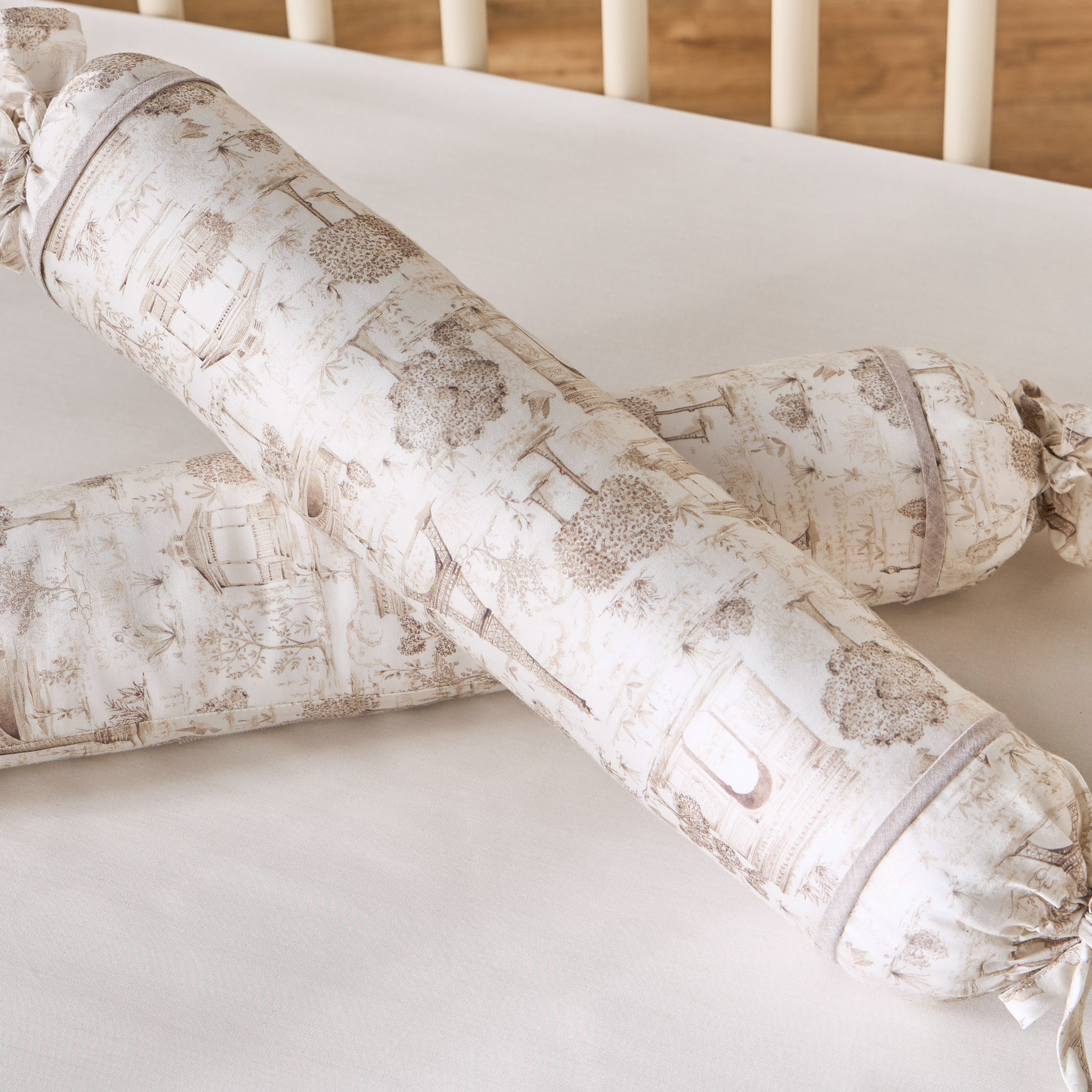 طقم مساند بنقشة تول من جيجلز-baby-nursery-babybedding-image-12
