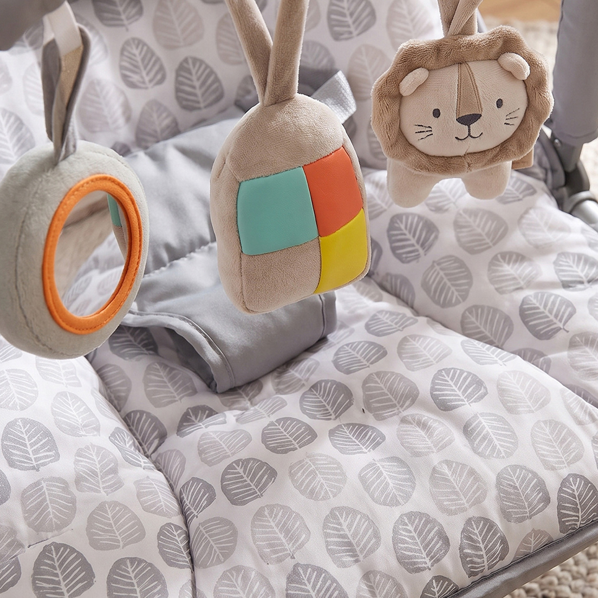 Juniors Leaf Print Baby Rocker with Toy Bar-baby-infantactivity-rockers-image-7
