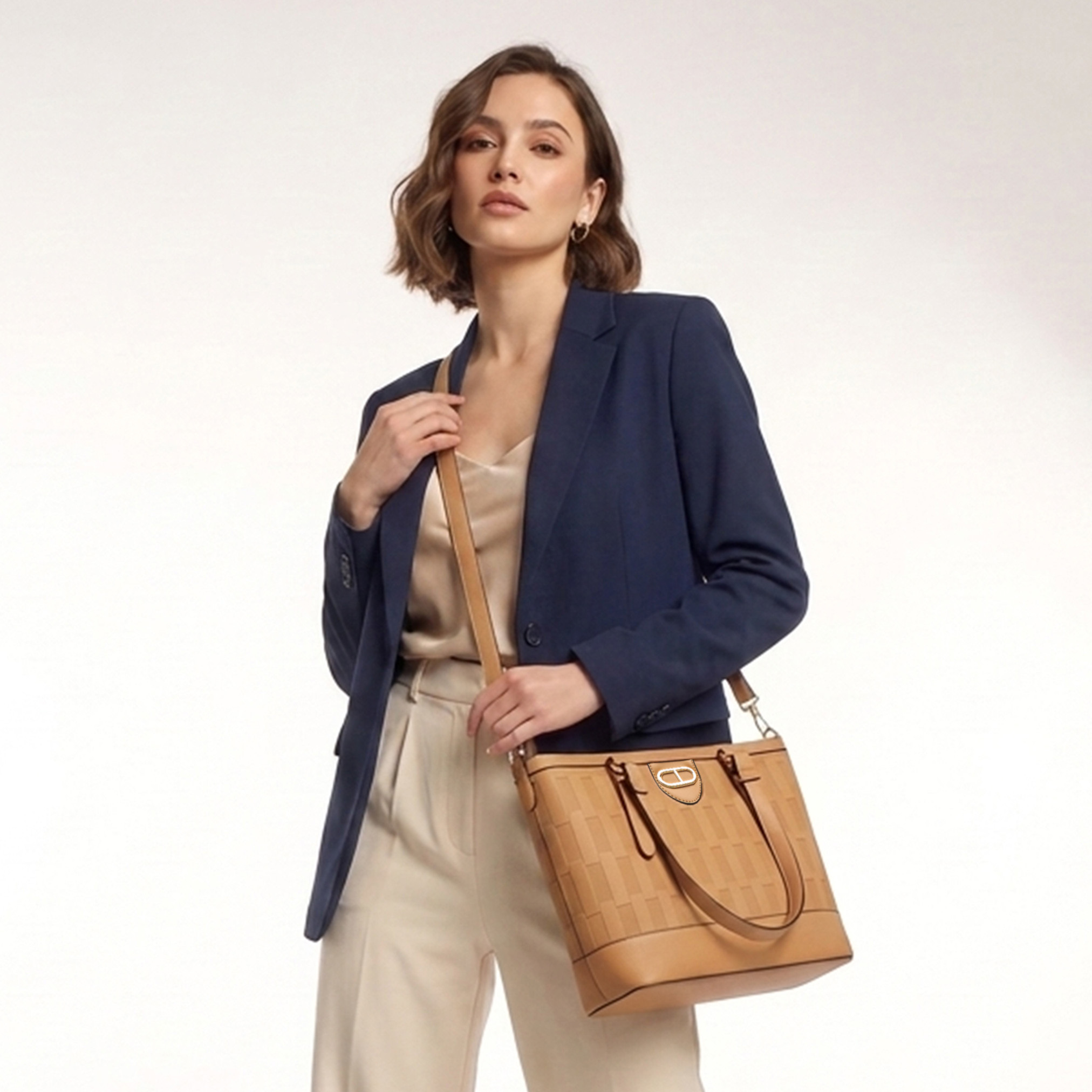 شنطة توتي بارزة الملمس بمقابض مزدوجة من أدور-women-bagsandwallets-handbags-image-2