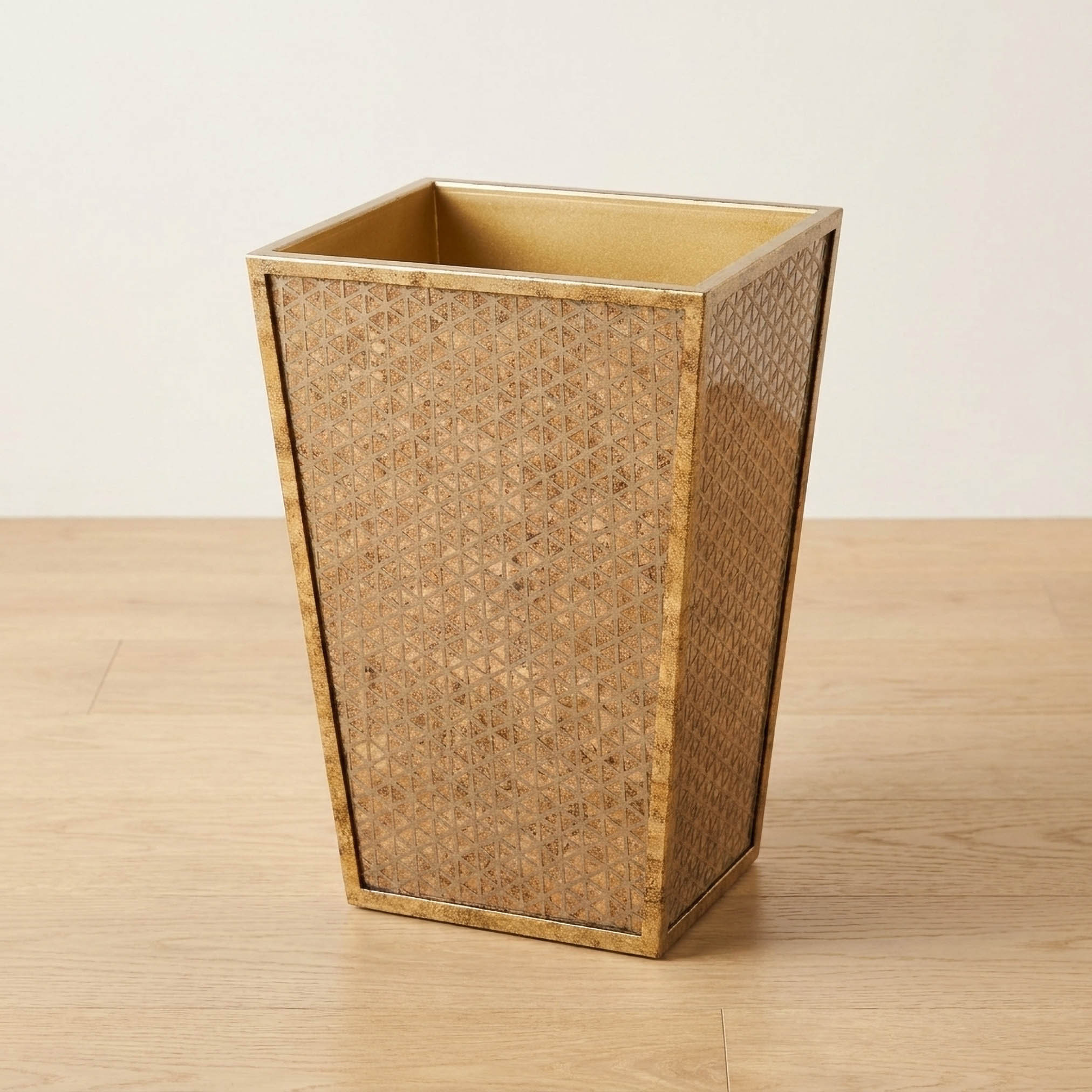 سلة نفايات ديكور من جيو - 23 سم-household-decor-decorativeobjectsandsculptures-image-1