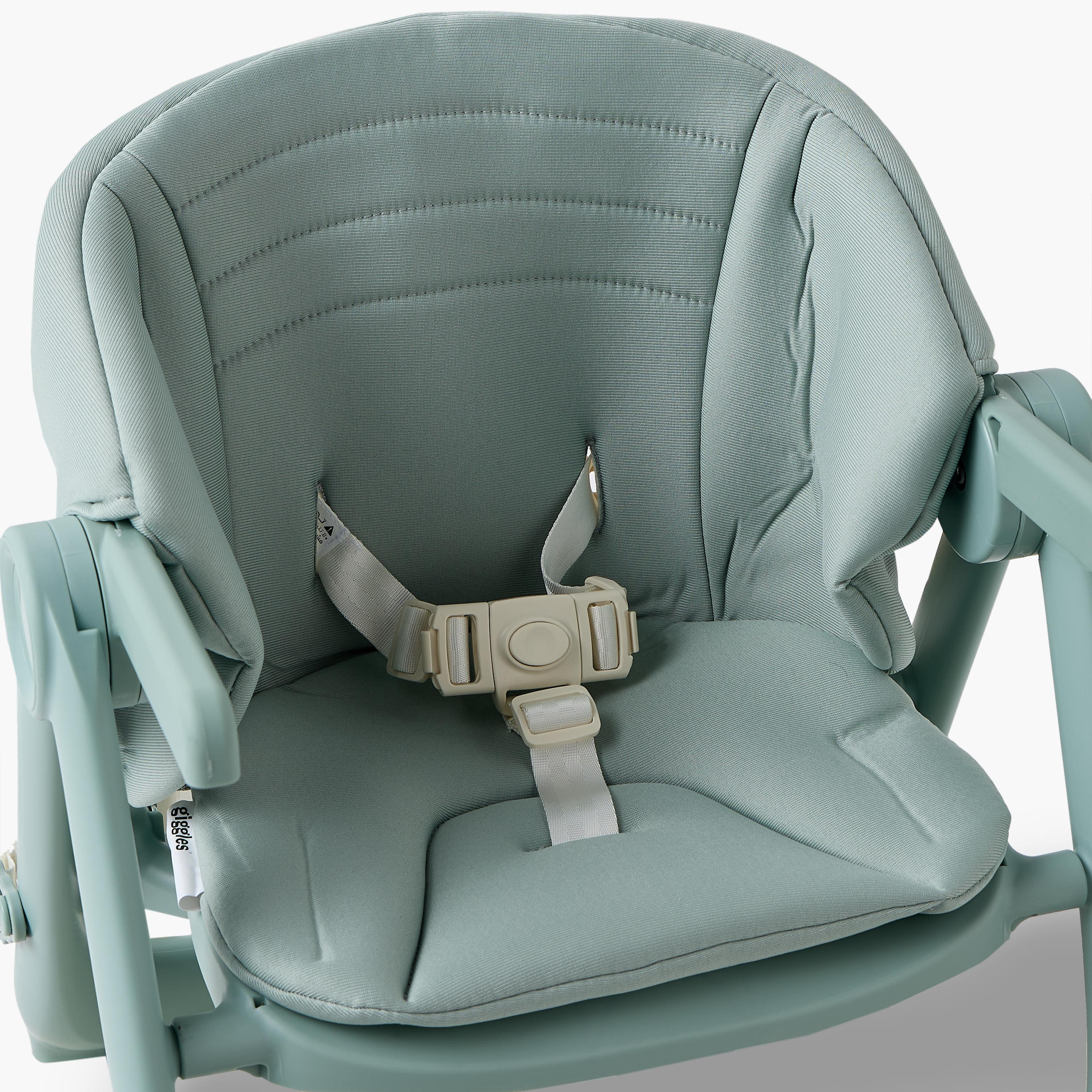 مقعد معزز بحزام أمان بـ3 نقاط من جيجلز-baby-feeding-highchairsandboosters-image-5