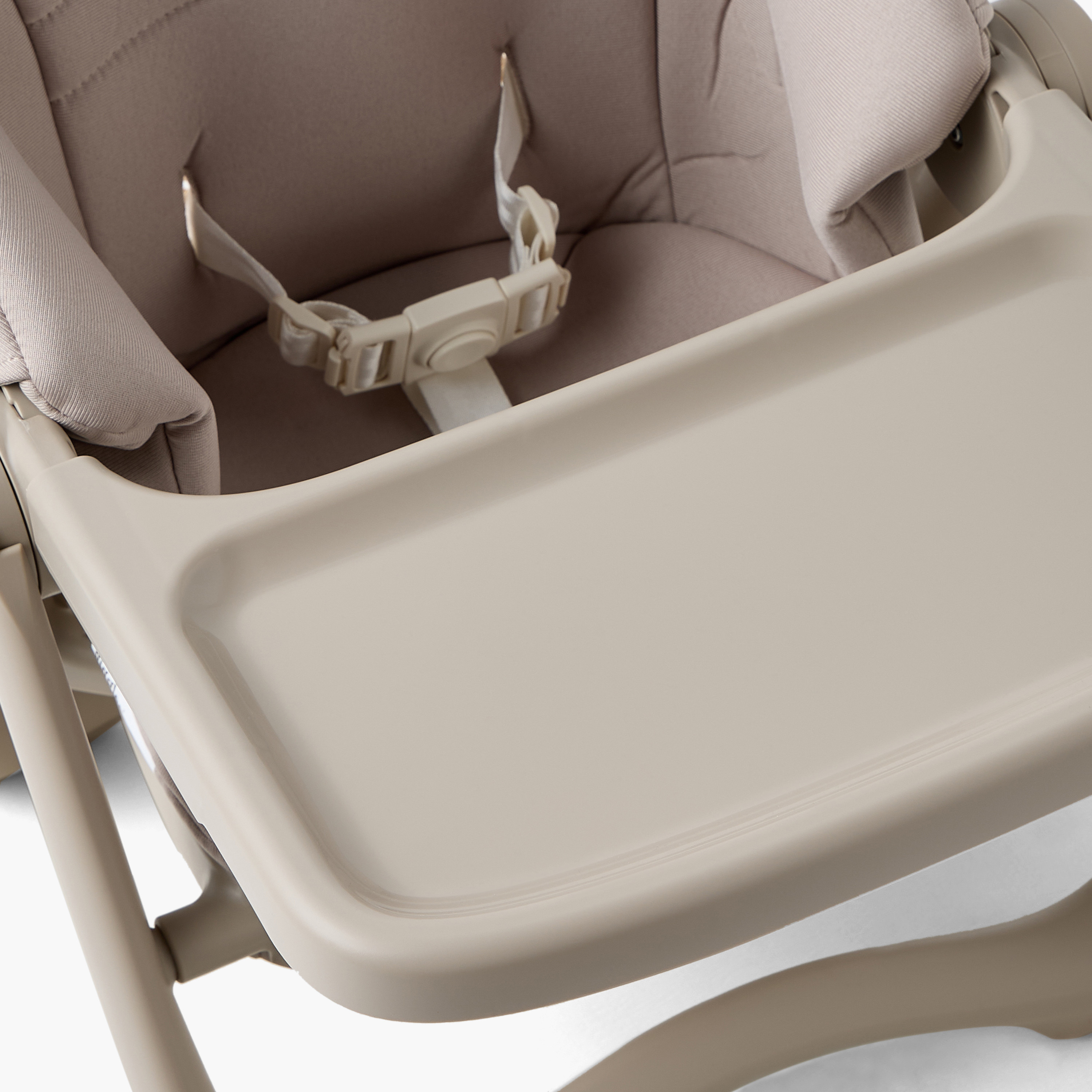 مقعد معزز بحزام أمان بـ3 نقاط من جيجلز-baby-feeding-highchairsandboosters-image-4