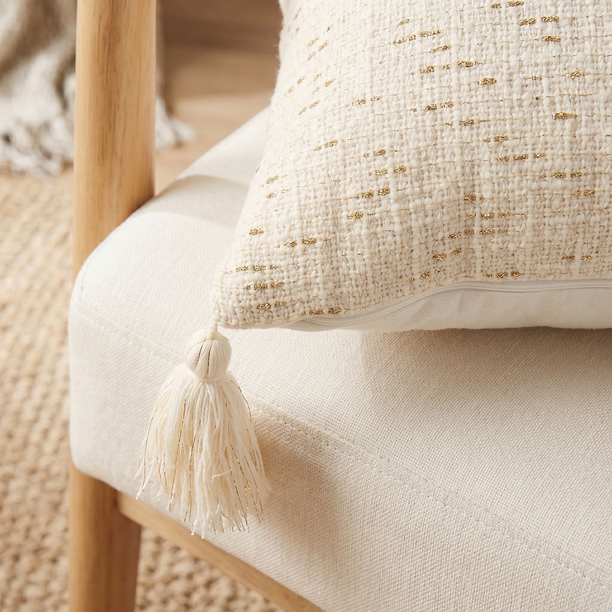 Textured Filled Cushion - 35x50 cms-household-cushionsandthrows-filledcushions-decorativecushions-image-2