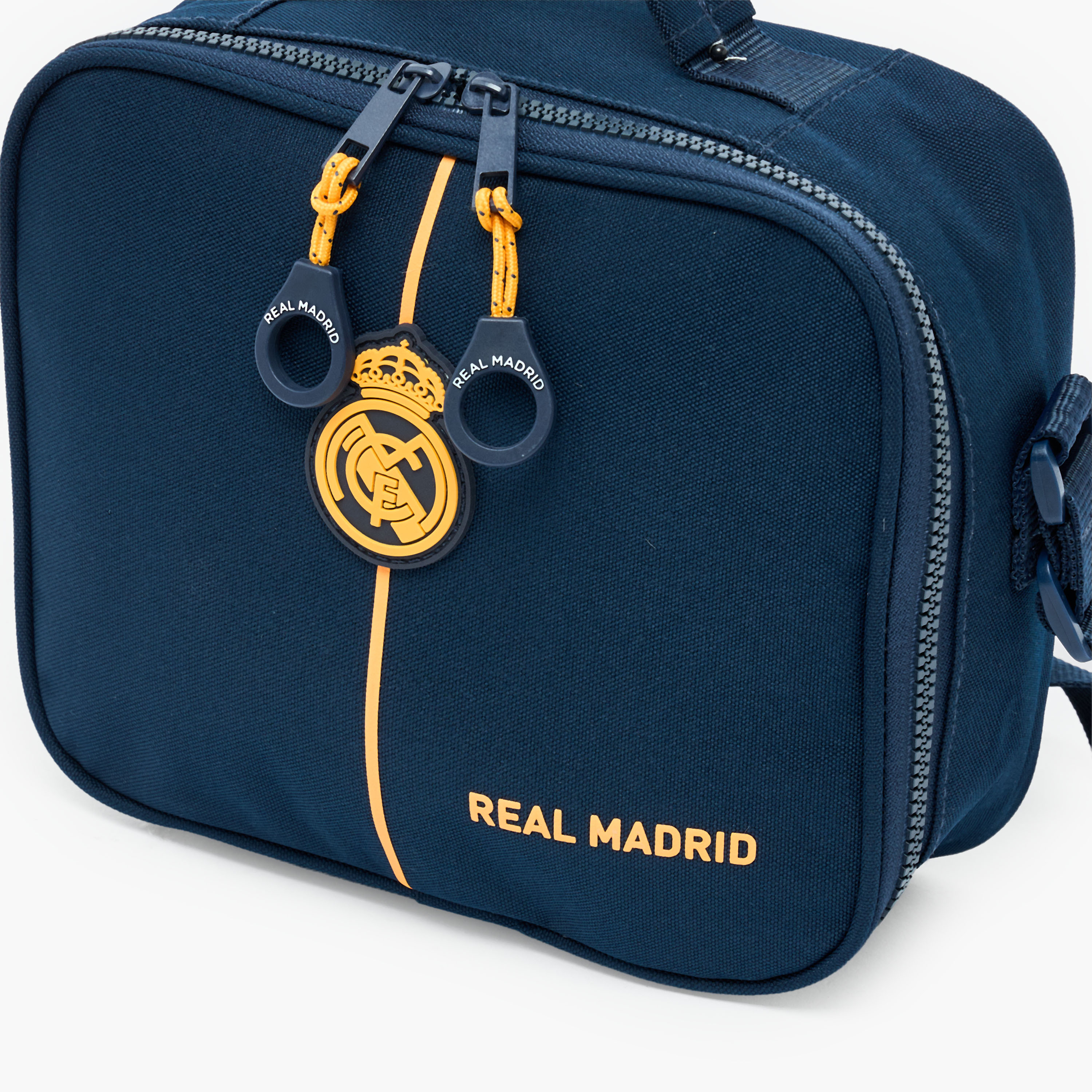 Real Madrid Logo Applique Lunch Bag for Boys 8-13 Years with Insulation-school-lunchessentials-lunchbags-image-3