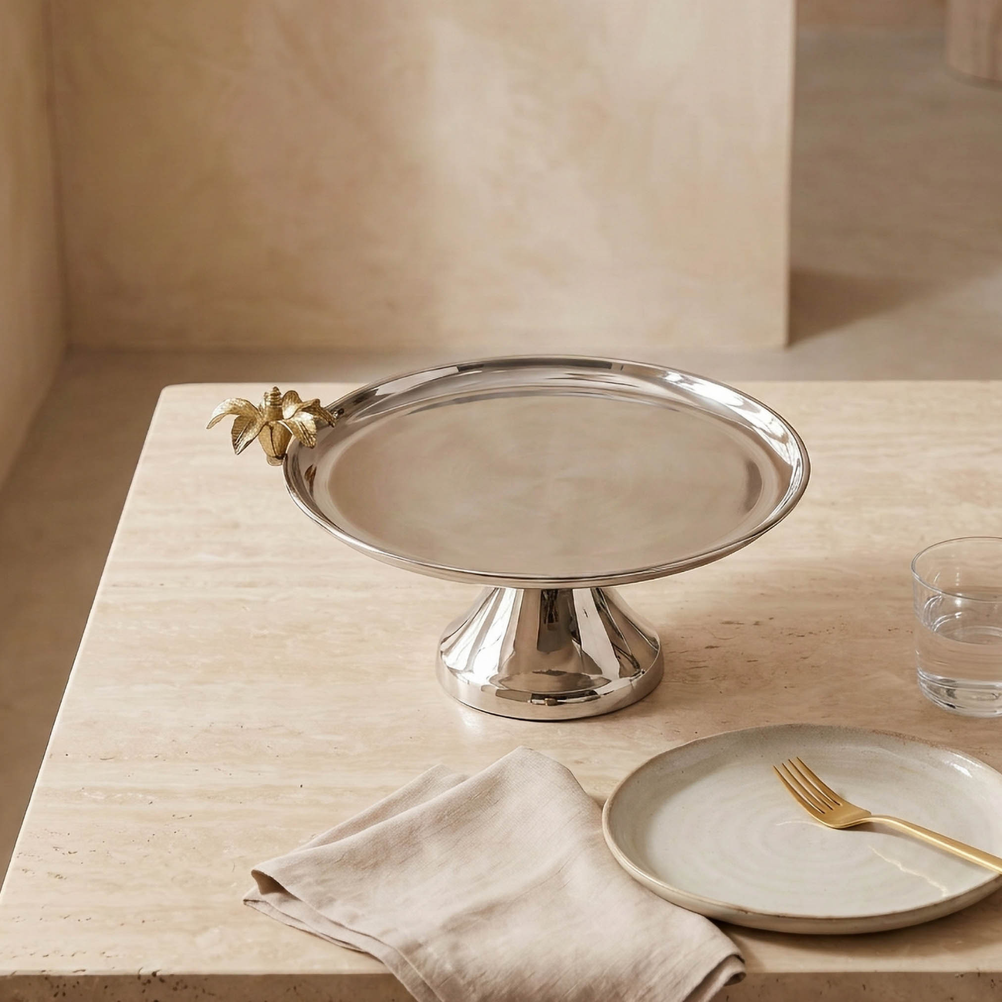 Floral Accent Footed Cake Stand - 23x20x12 cm-household-dining-serveware-cakestands-image-2