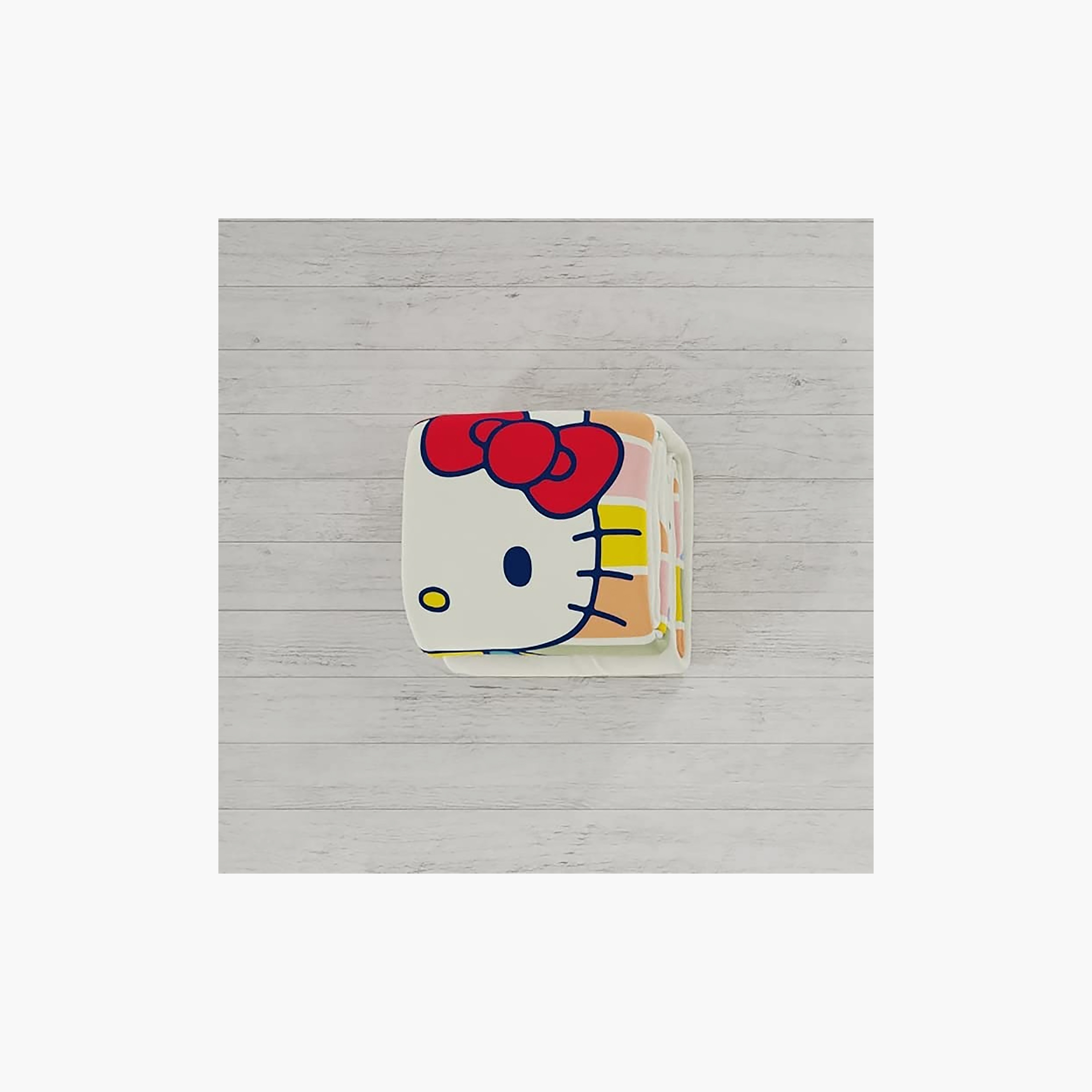 Sanrio Blanket with Hello Kitty Print-baby-nursery-blanketsandswaddles-blanketsandquilts-image-4