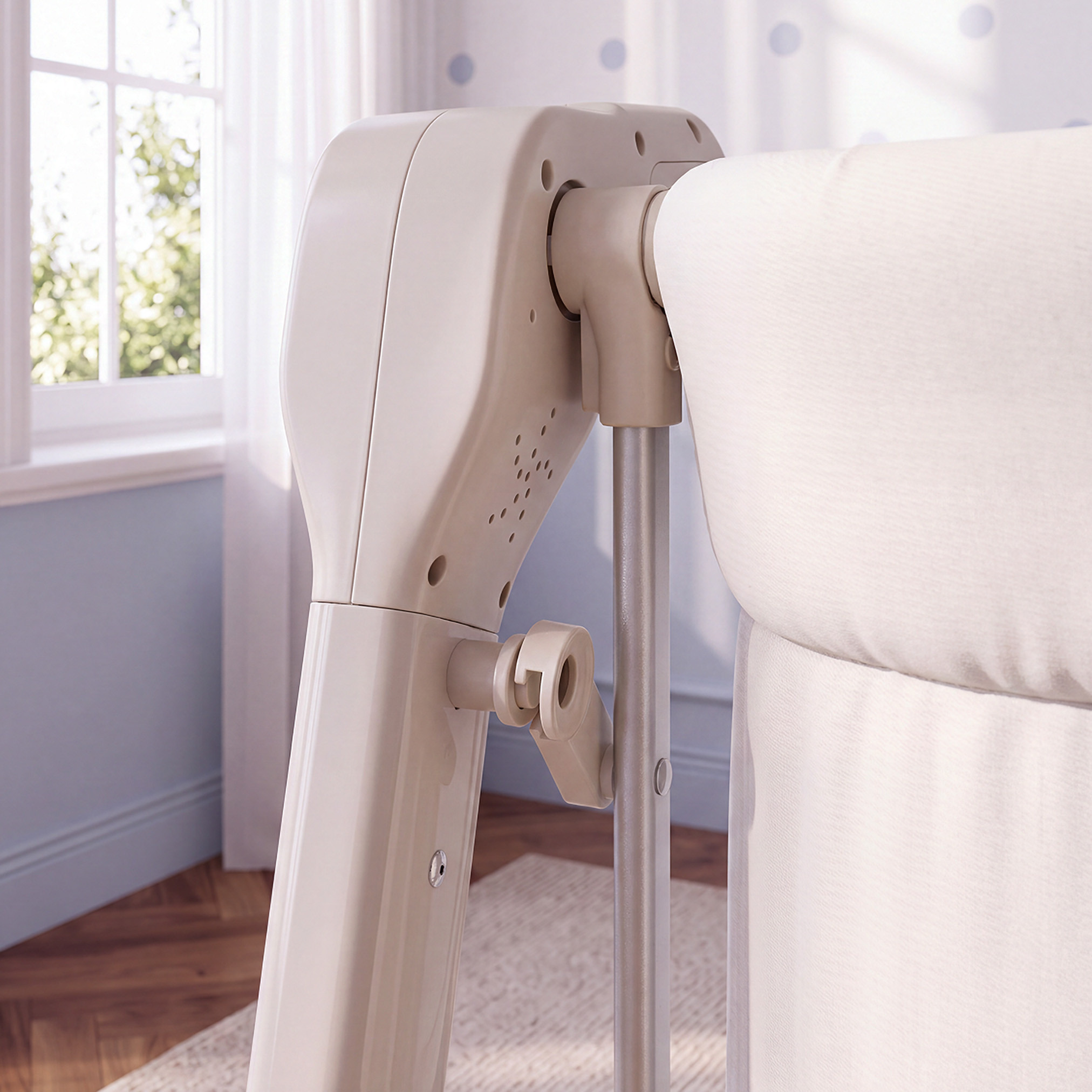 Giggles Baby Bassinet with Bluetooth Connectivity-baby-nursery-furniture-cribsandbeds-bassinets-image-5