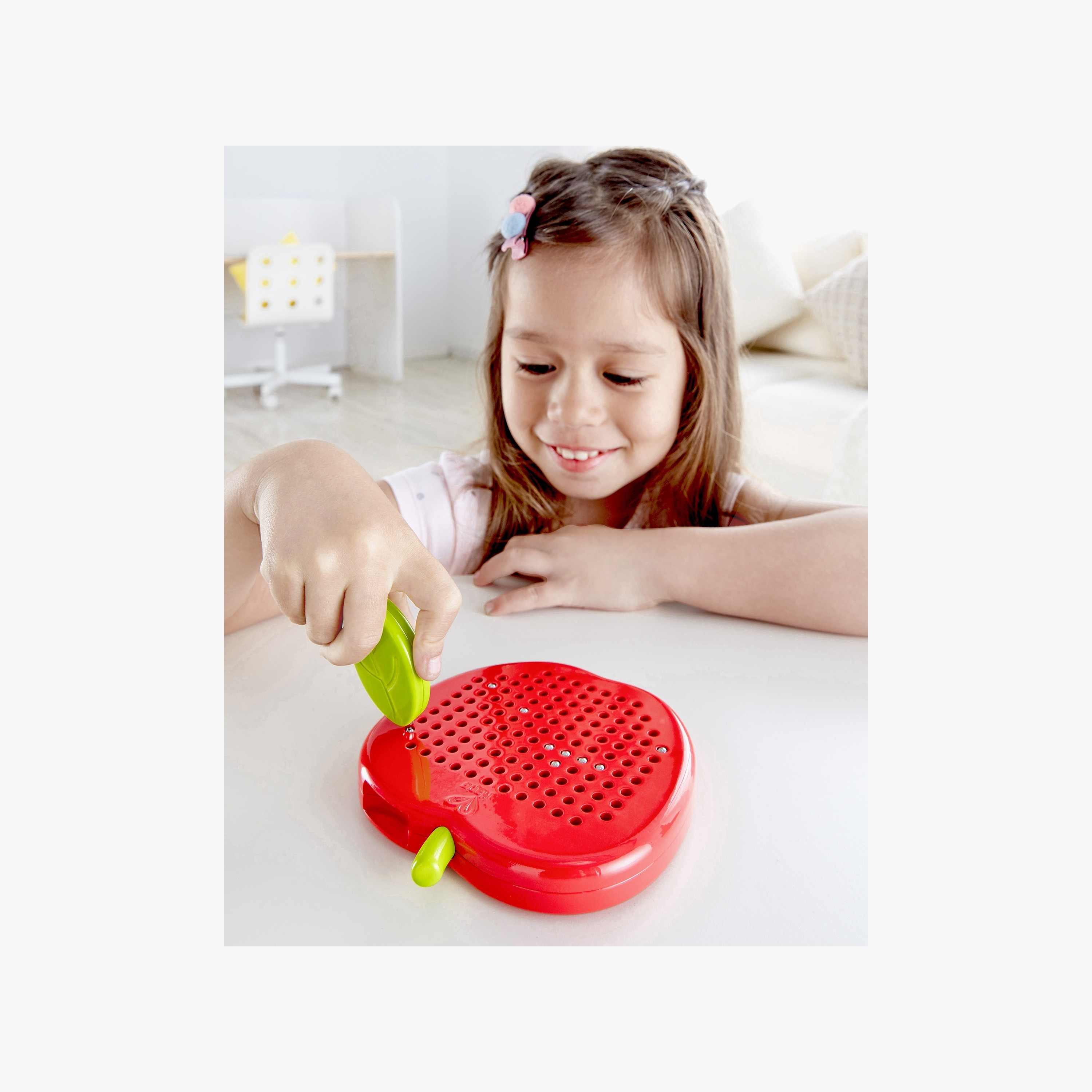 Hape Apple Shaped Magnetic Drawing Board-toys-buildingblocks-magnetictoys-image-6