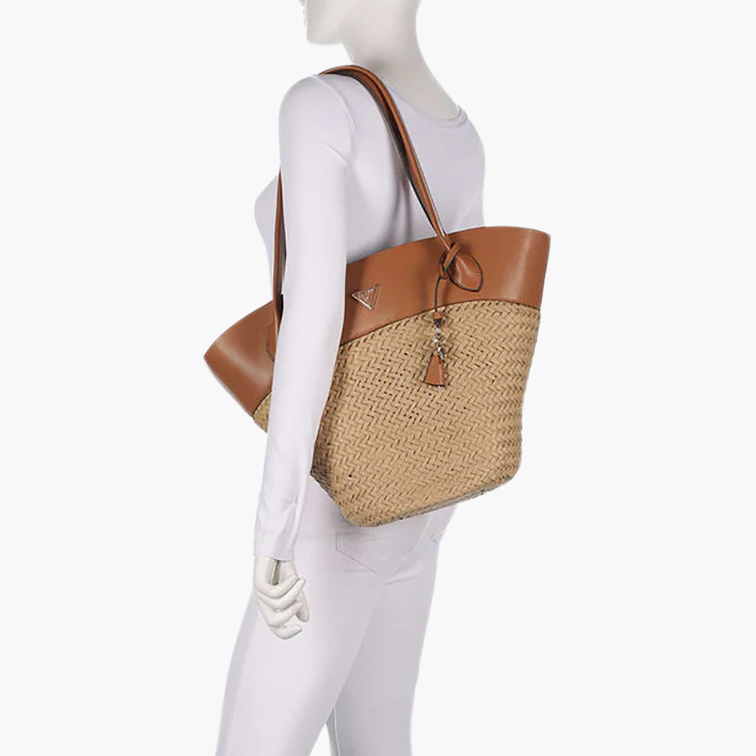 حقيبة توت من القش المنسوج بمقبضين وإغلاق مغناطيسي من جيس فينيري-women-bagsandwallets-handbags-image-6