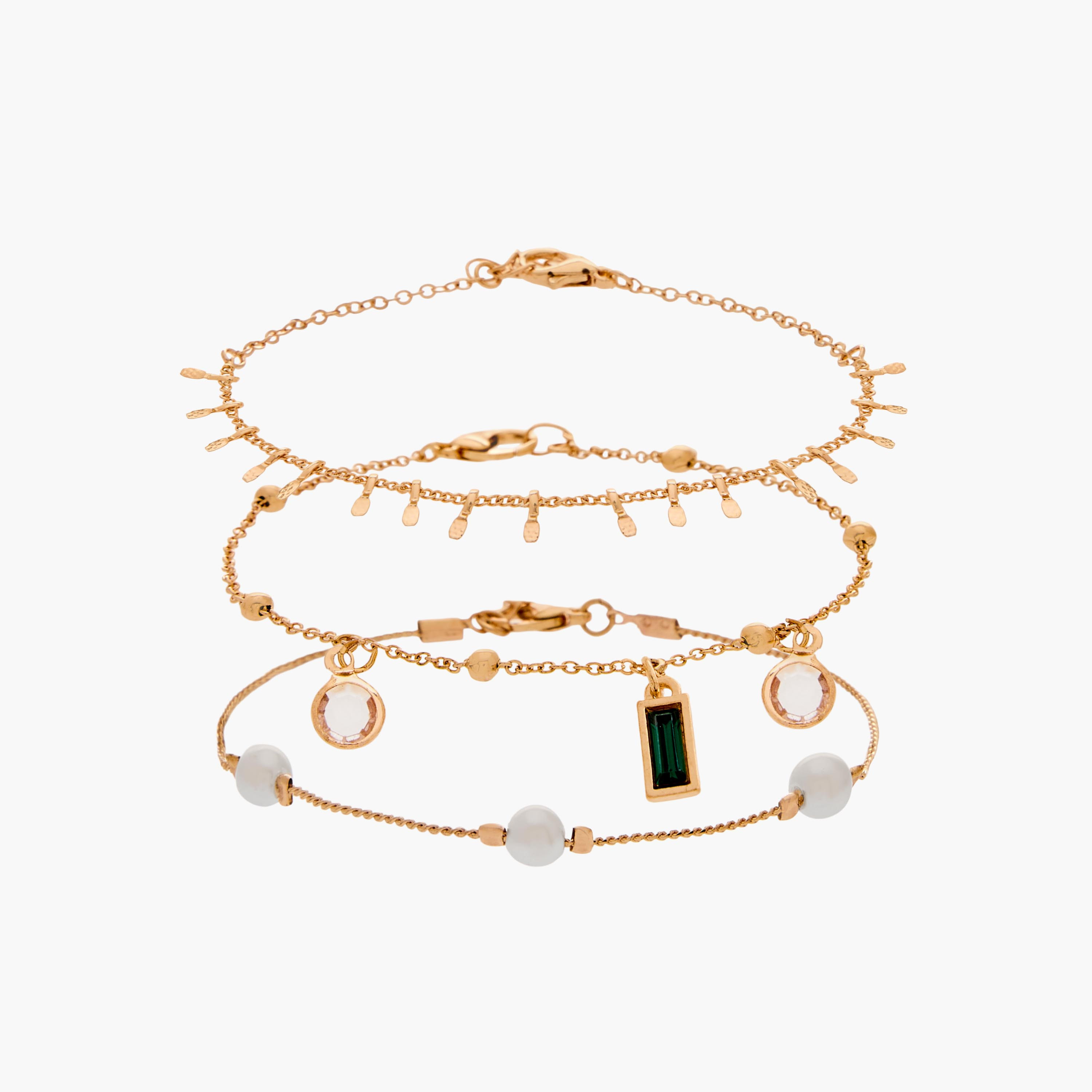 طقم أساور ذهبية اللون بتزيينات - عبوة من 3 قطع-women-watchesandjewellery-jewellery-banglesandbracelets-image-1