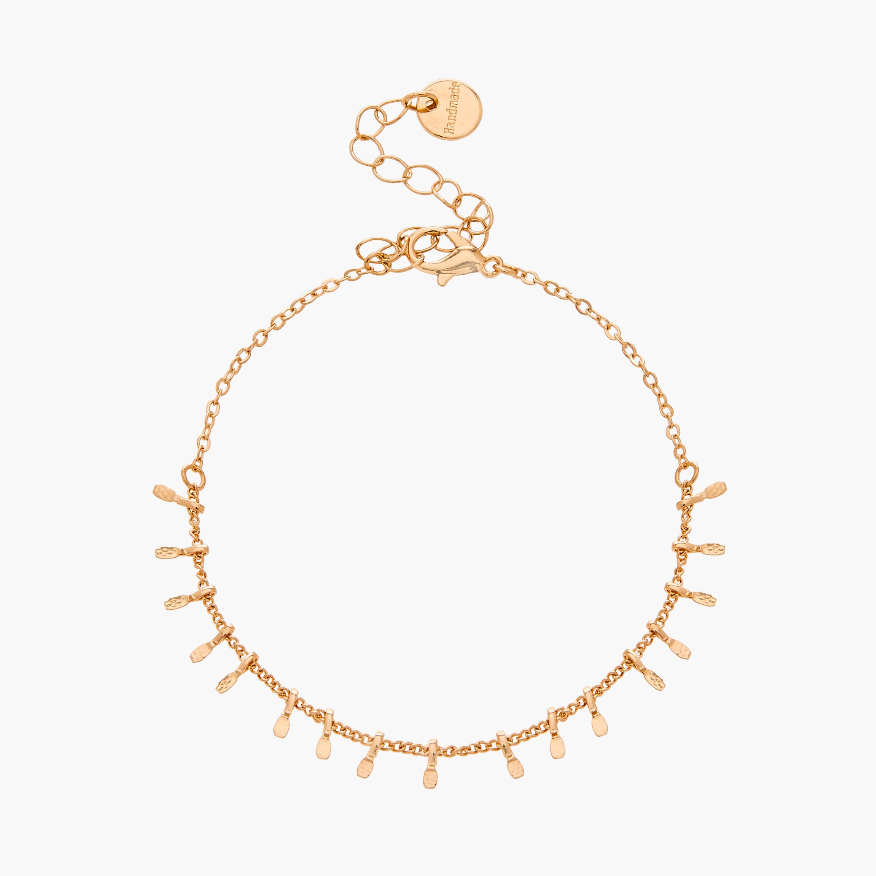 طقم أساور ذهبية اللون بتزيينات - عبوة من 3 قطع-women-watchesandjewellery-jewellery-banglesandbracelets-image-6