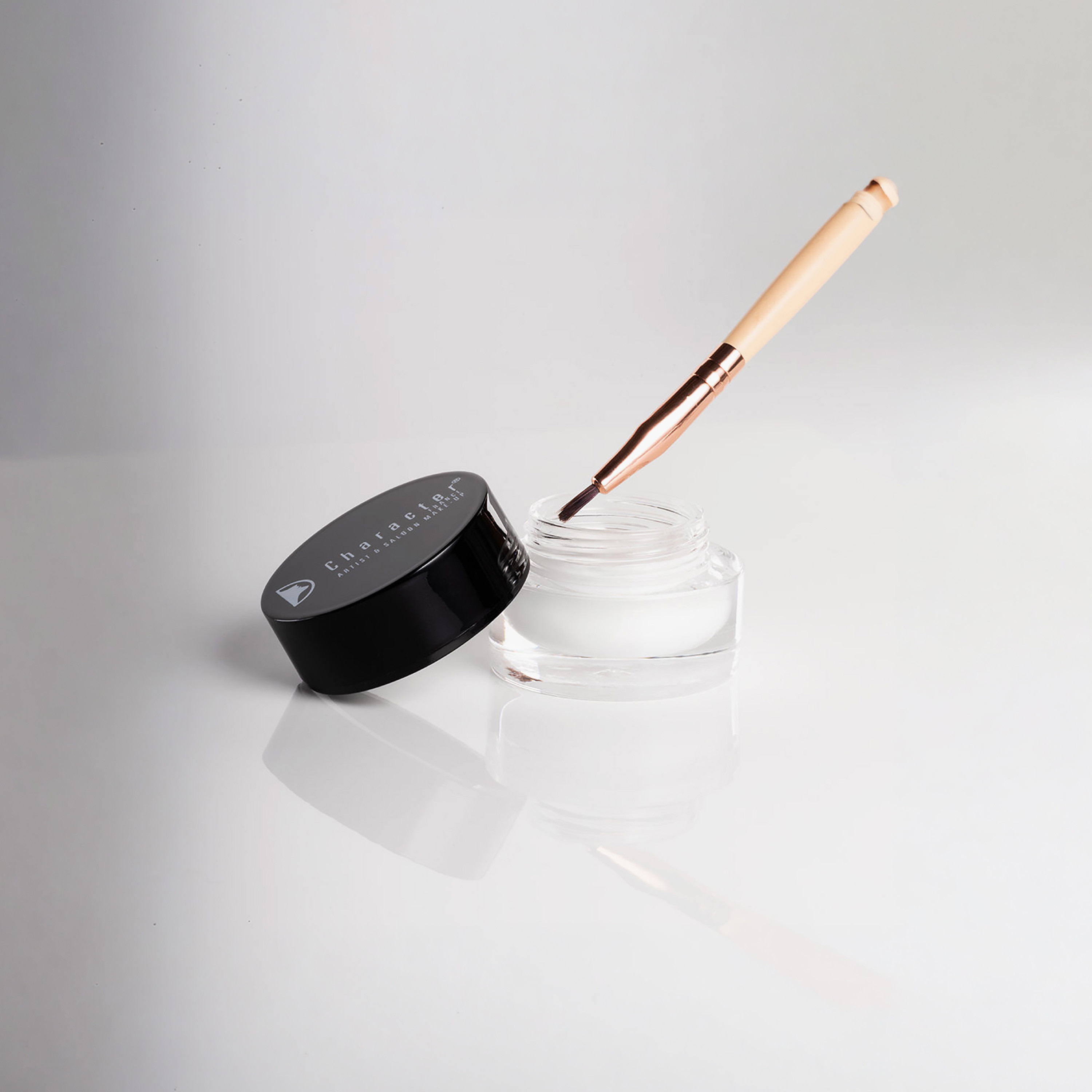 محدد عيون جل طويل الأمد من كاركتر بيونسيه برو - 5 غرامات-beautyandpersonalcare-makeup-eyes-eyeliners-image-3