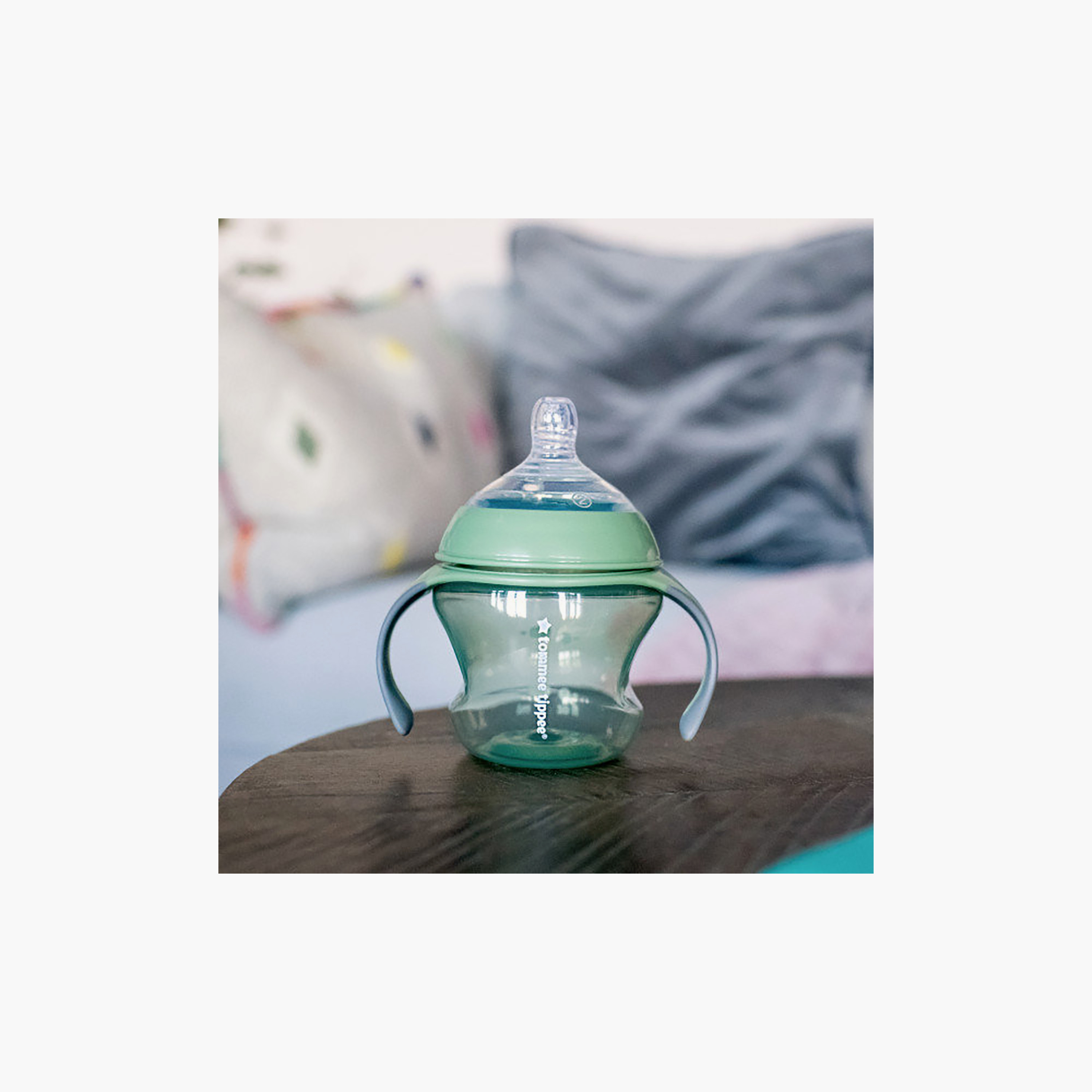 كوب "كلوسر تو نيتشر" مع حامل وحلمة من تومي تيبي-baby-feeding-mealtimeessentials-image-3