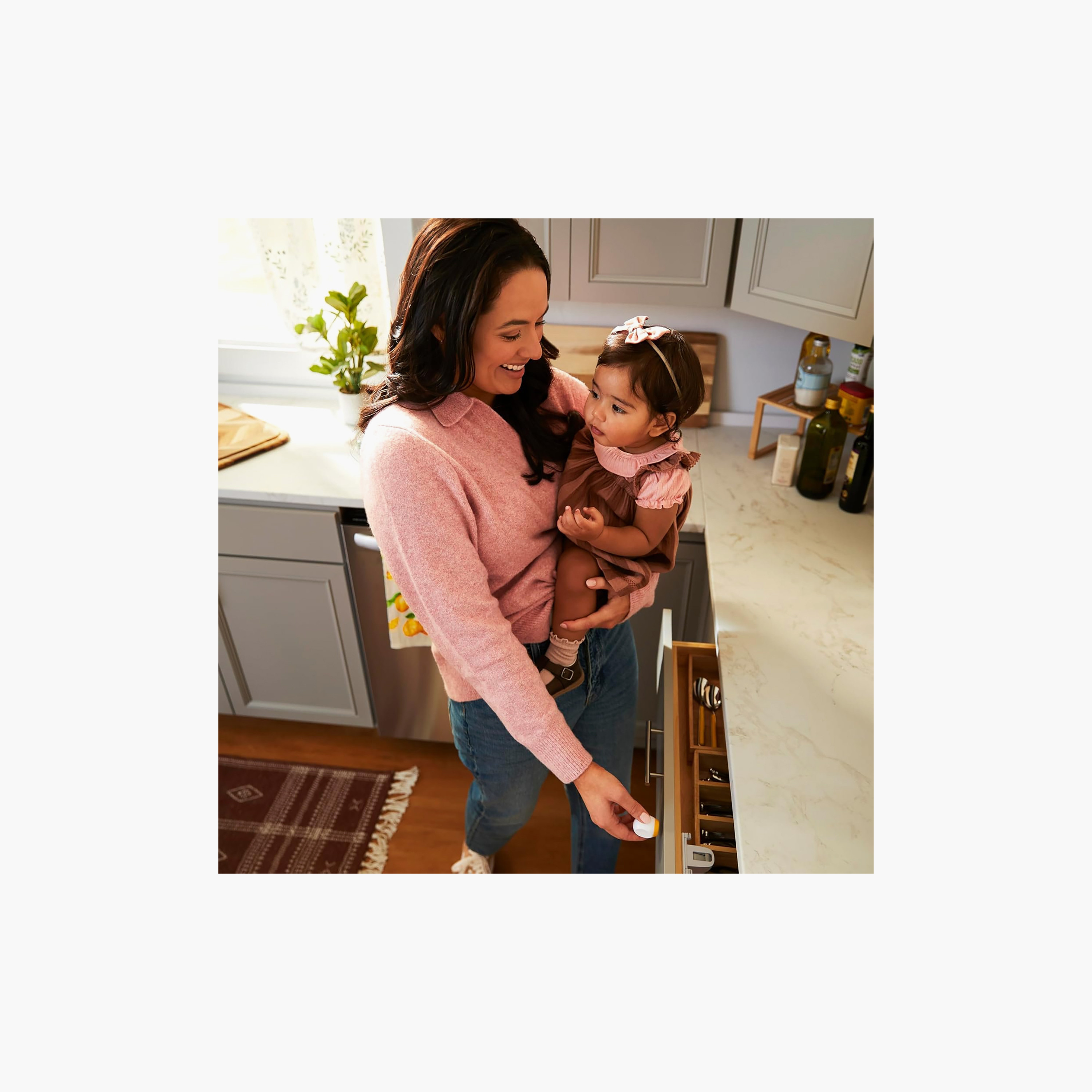 Set of 5 Safety 1st Proofing Secure-to-Explore Adhesive Magnetic Locks with Key-baby-healthandsafety-babyproofing-image-4