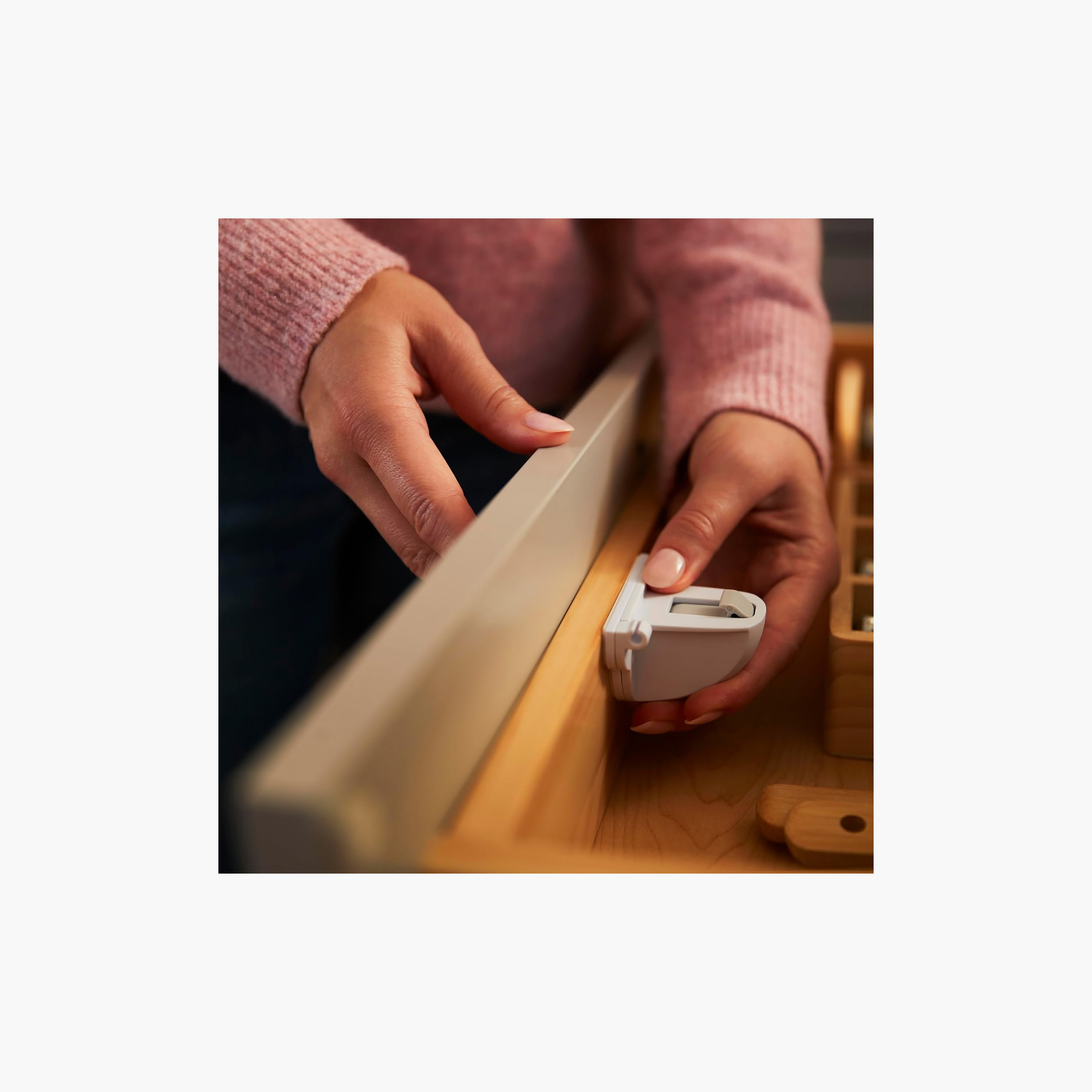 Set of 5 Safety 1st Proofing Secure-to-Explore Adhesive Magnetic Locks with Key-baby-healthandsafety-babyproofing-image-6