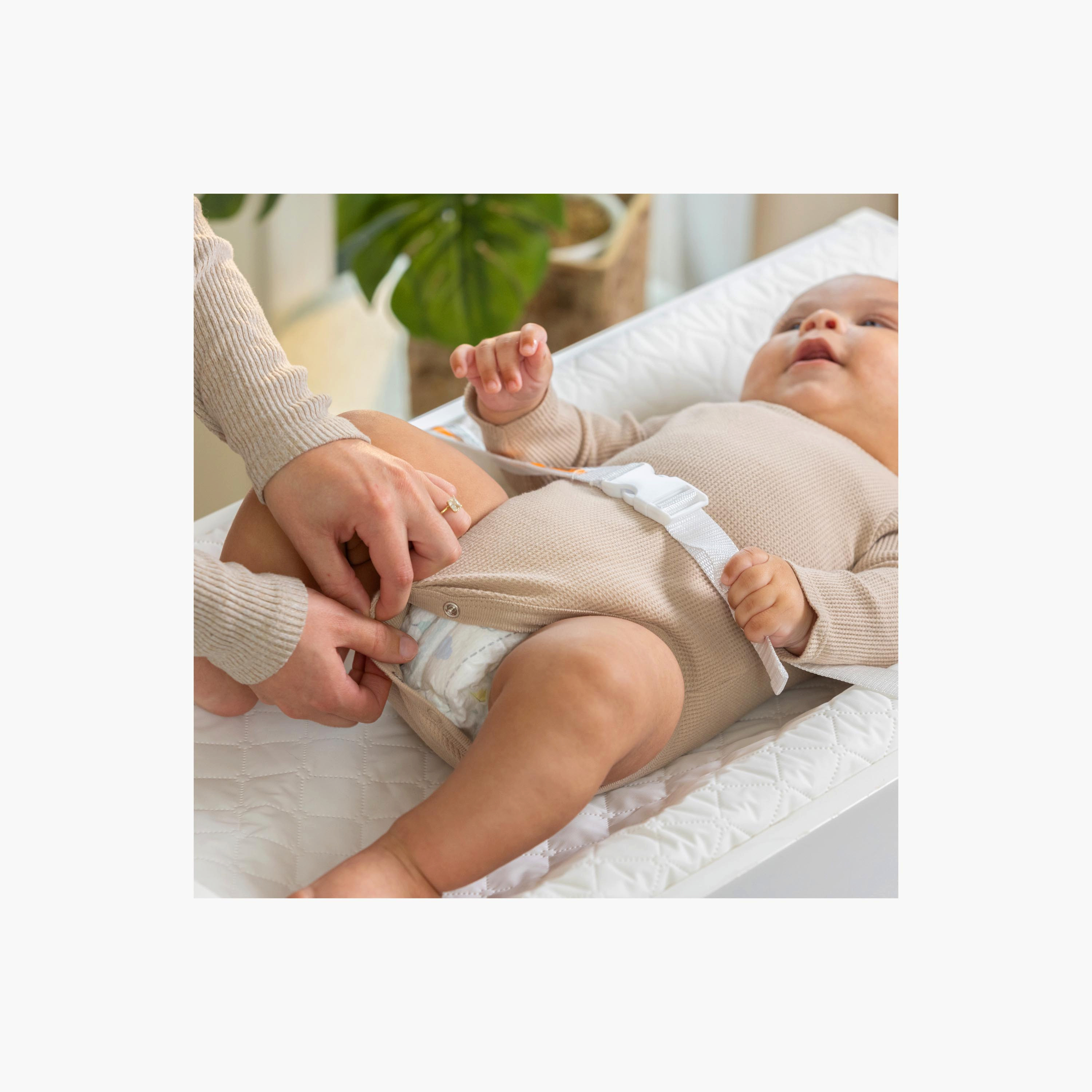 مفرش تغيير حفاضات الأطفال بتصميم منحني من إنجينيتي-beautyandpersonalcare-babycare-bathaccessories-image-6
