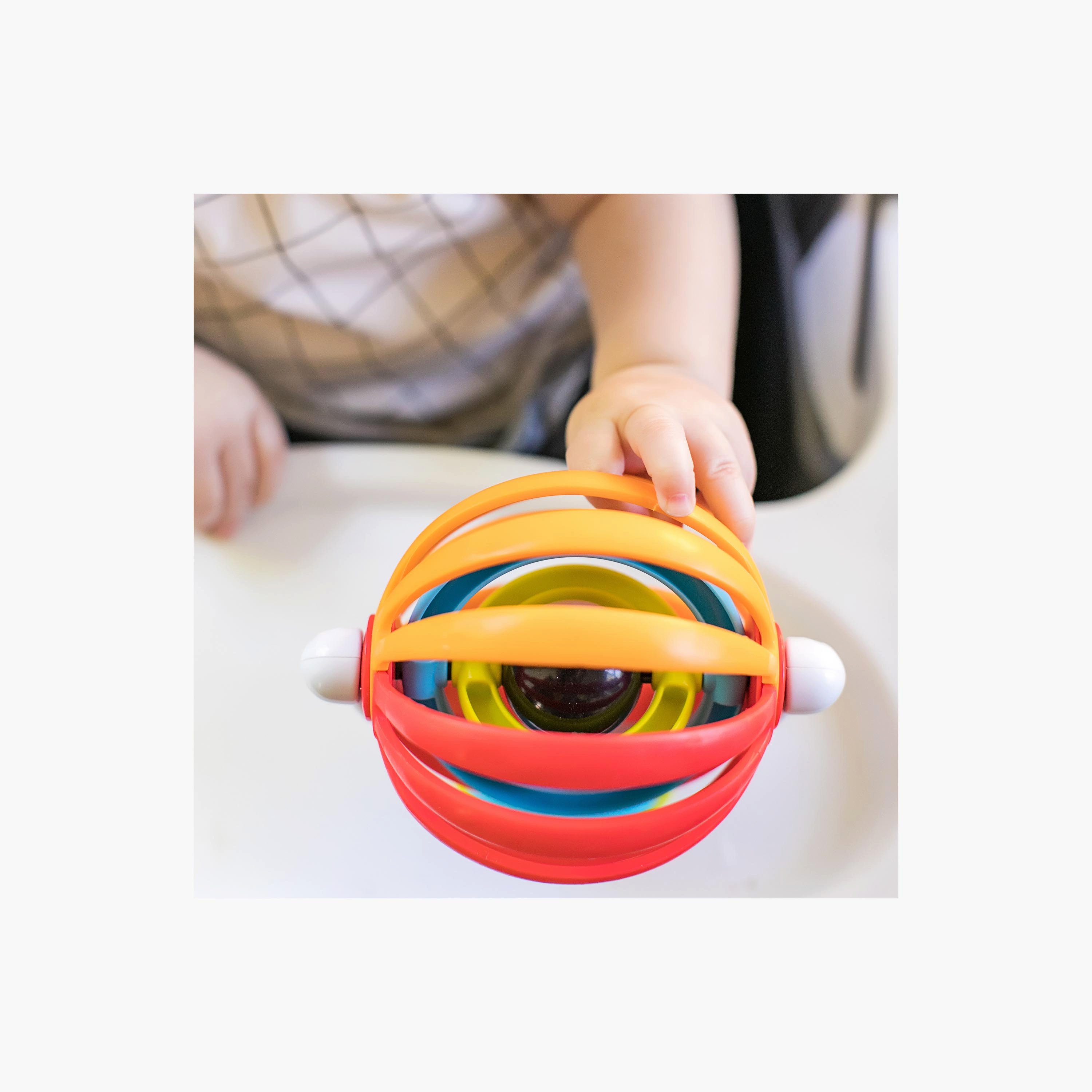لعبة نشاط دوارة لاصقة بقاعدة شفط من بيبي آينشتاين-baby-feeding-accessories-image-7