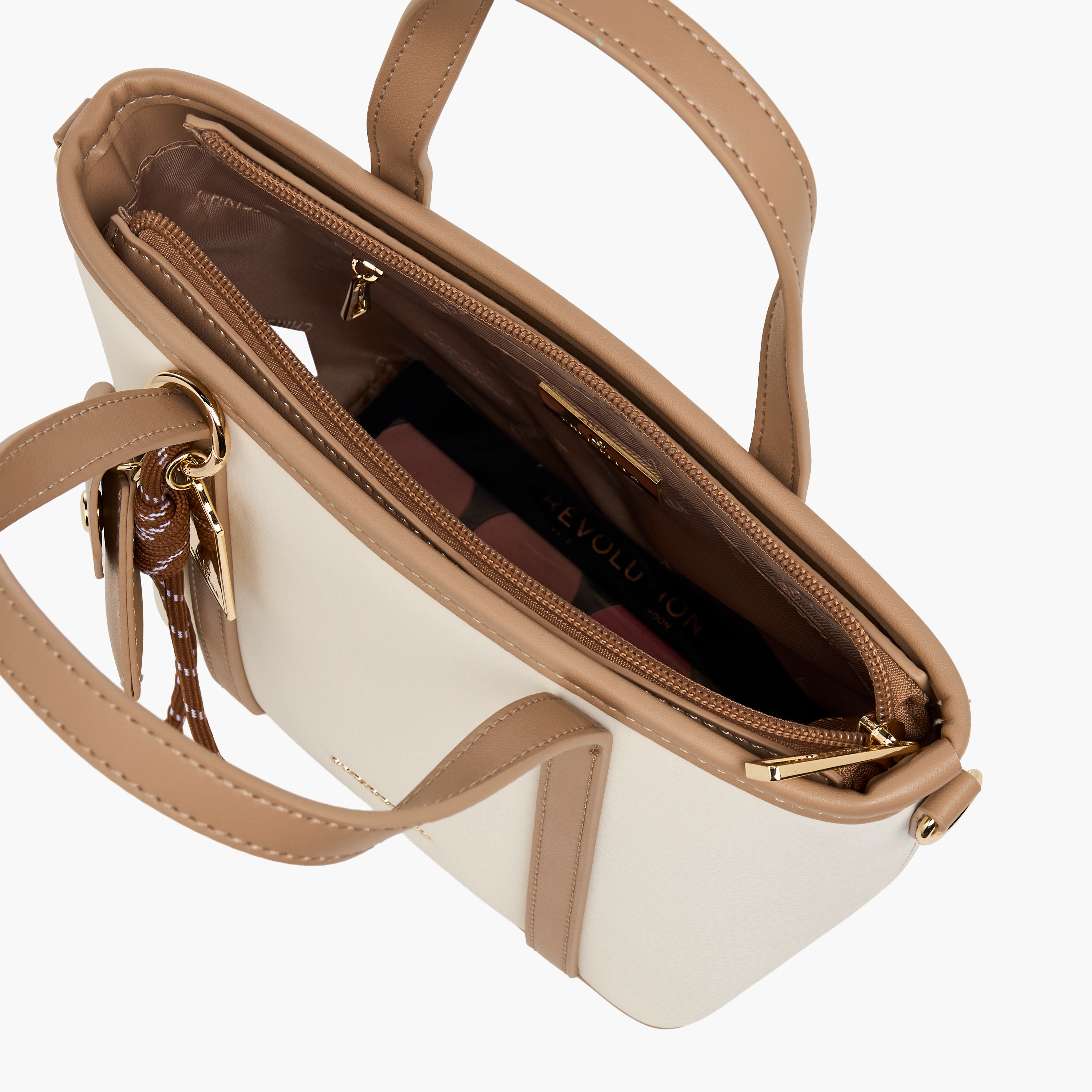 شنطة توتي سادة بسحاب إغلاق من كريسبيلا-women-bagsandwallets-handbags-image-8