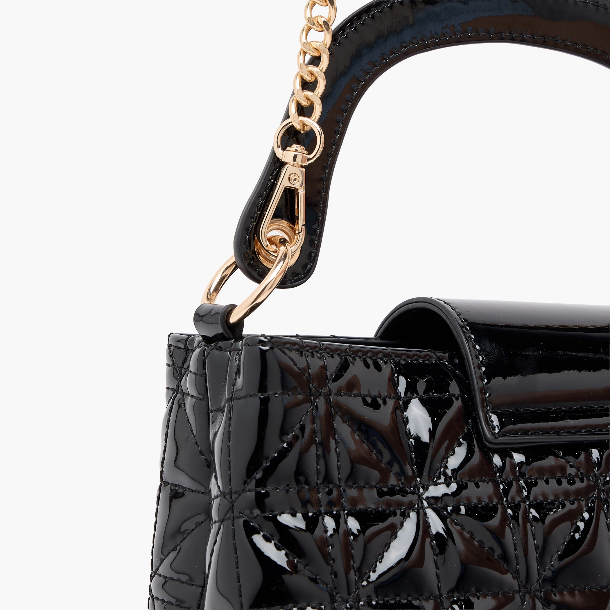 شنطة كروسبودي مبطنة بحمالة سلسلة من ساشا-women-bagsandwallets-handbags-image-5