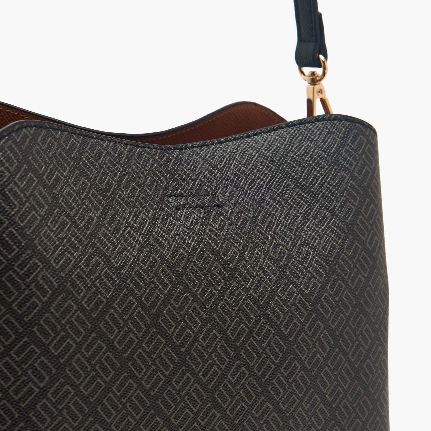 شنطة توتي بارزة الملمس بحزام قابل للفصل من ساشا-women-bagsandwallets-handbags-image-5