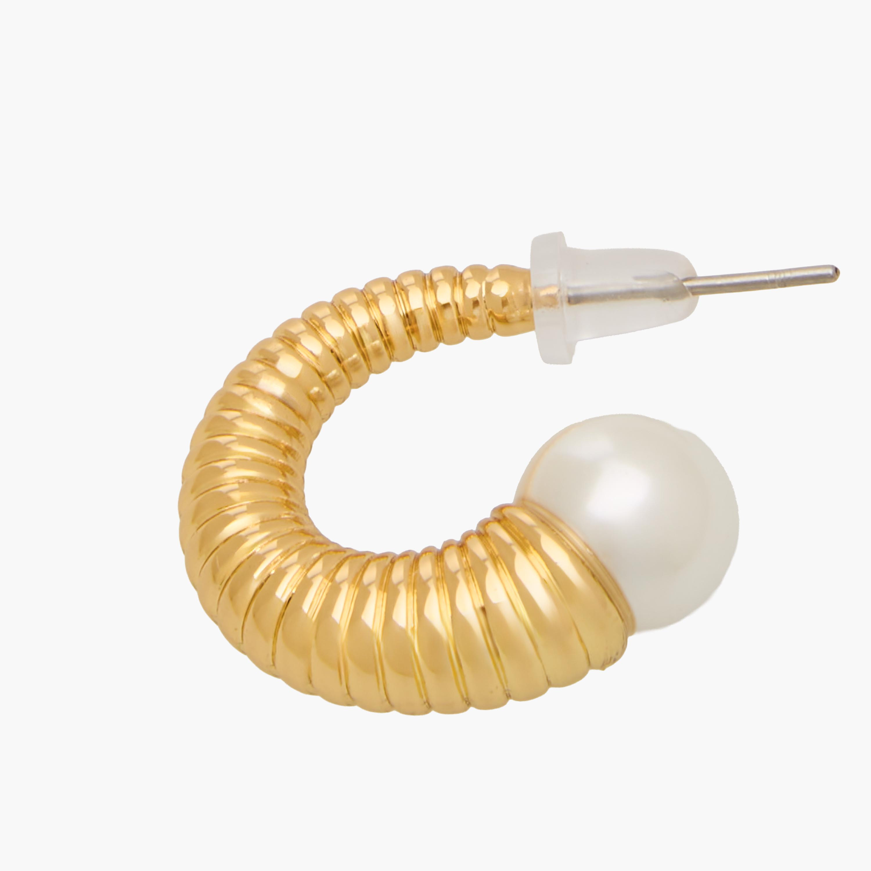أقراط هوب بلون ذهبي ومكبس إغلاق-women-watchesandjewellery-jewellery-earrings-image-3